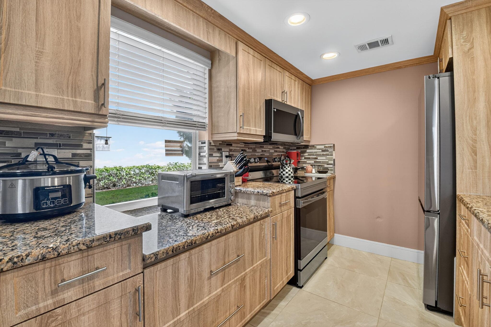 161 Flanders D 161, Delray Beach, FL 33484 — photo 11 of 77