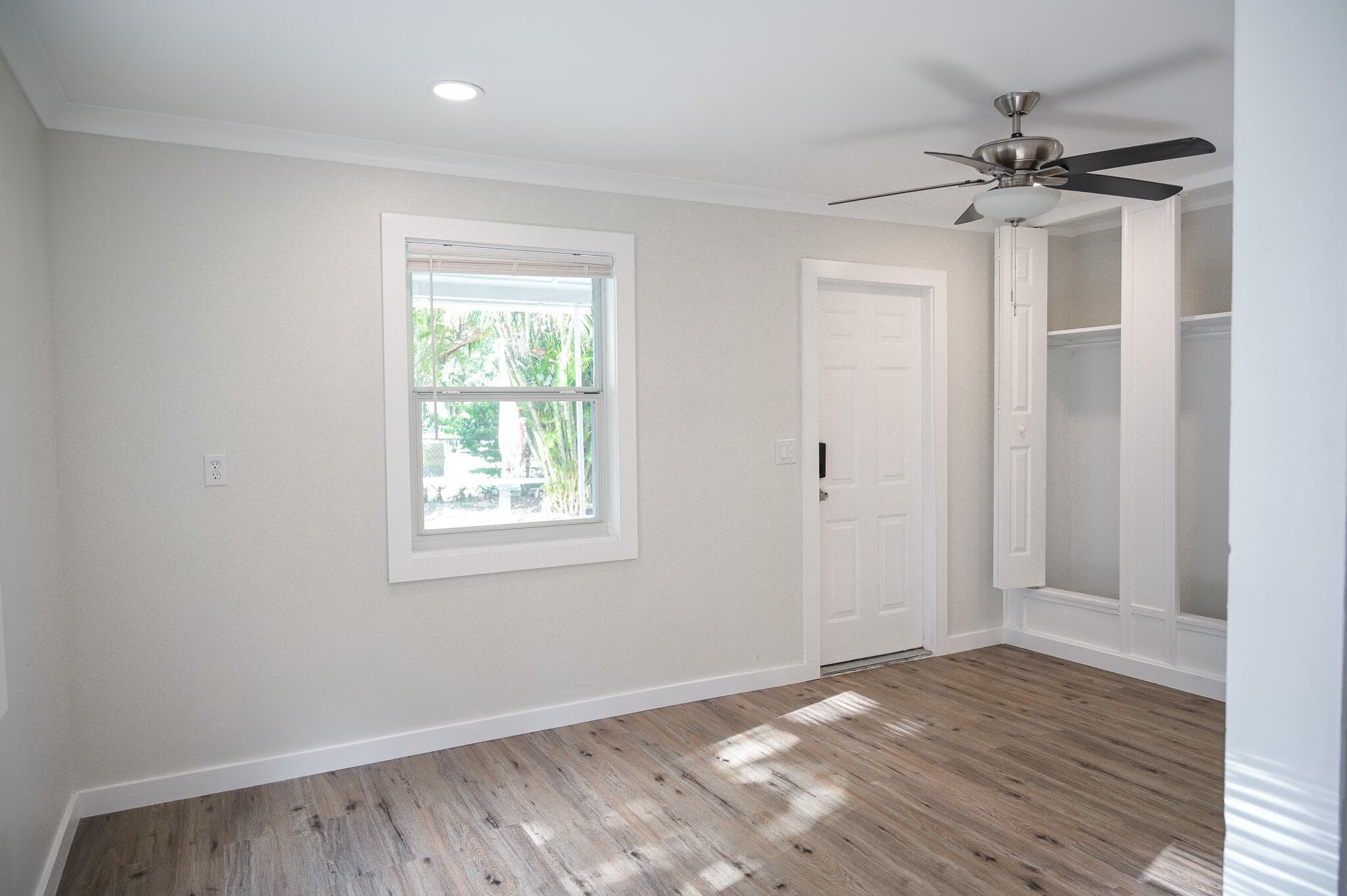 1883 Smith Drive, North Palm Beach, FL 33408 — photo 13 of 51
