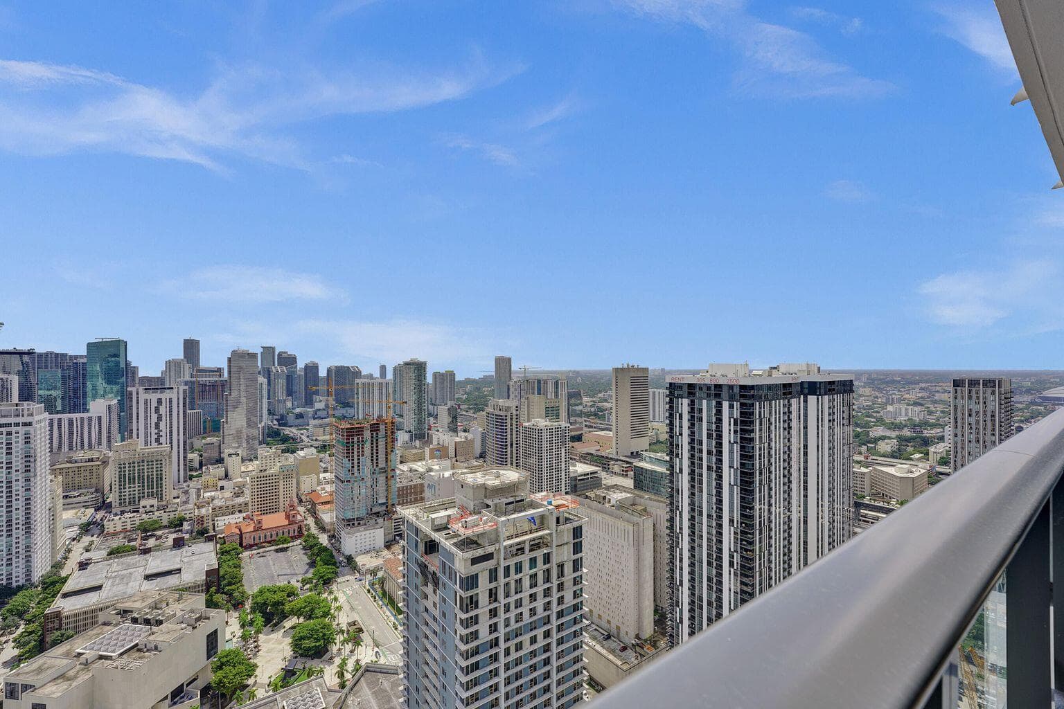 601 NE 1st Avenue 4712, Miami, FL 33132 — photo 16 of 27