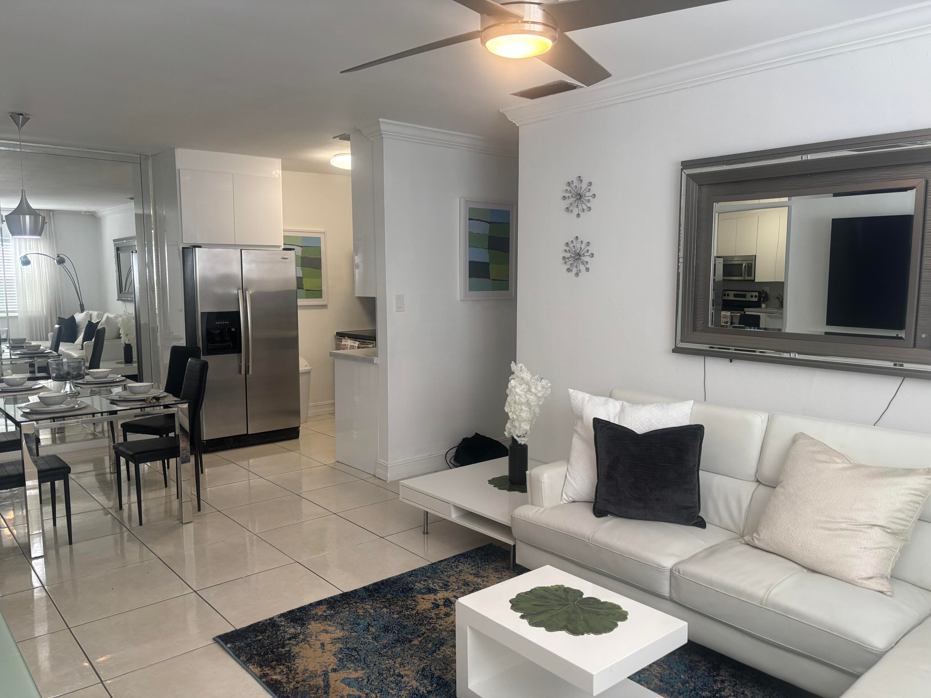 299 SW 7th Street 110, Boca Raton, FL 33432 — photo 1 of 24