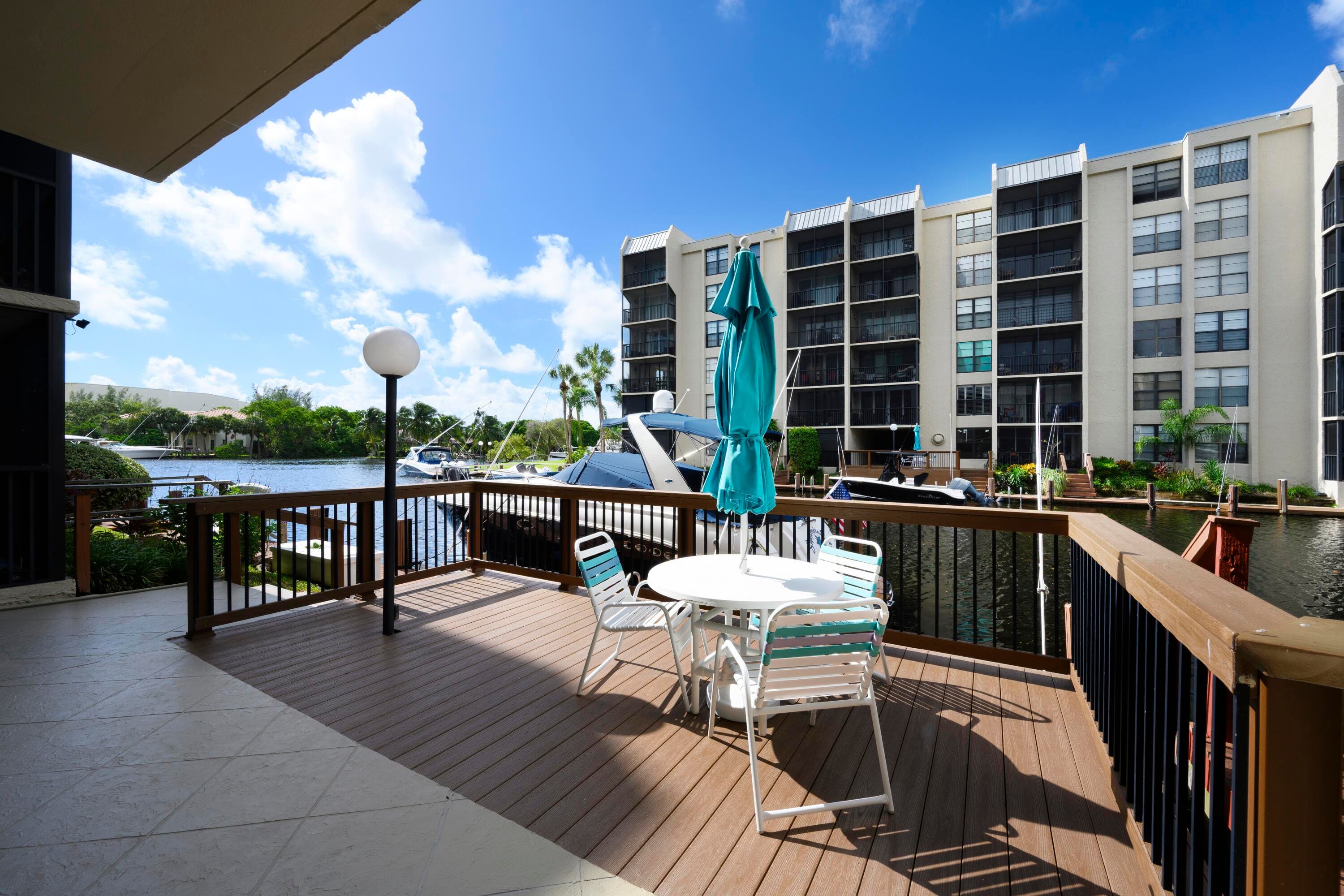 8 Royal Palm Way 2050, Boca Raton, FL 33432 — photo 23 of 26