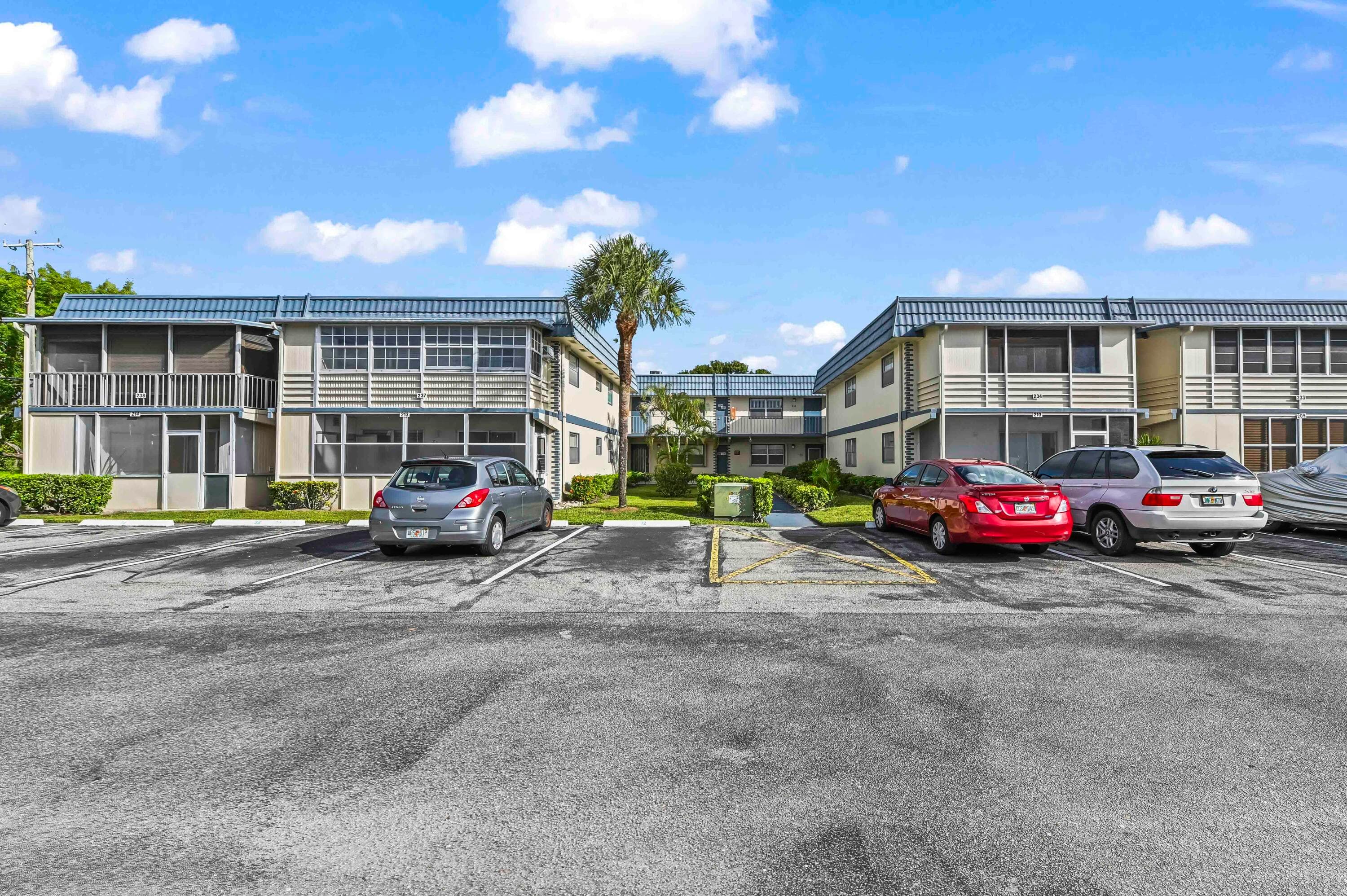 213 Brittany E, Delray Beach, FL 33446 — photo