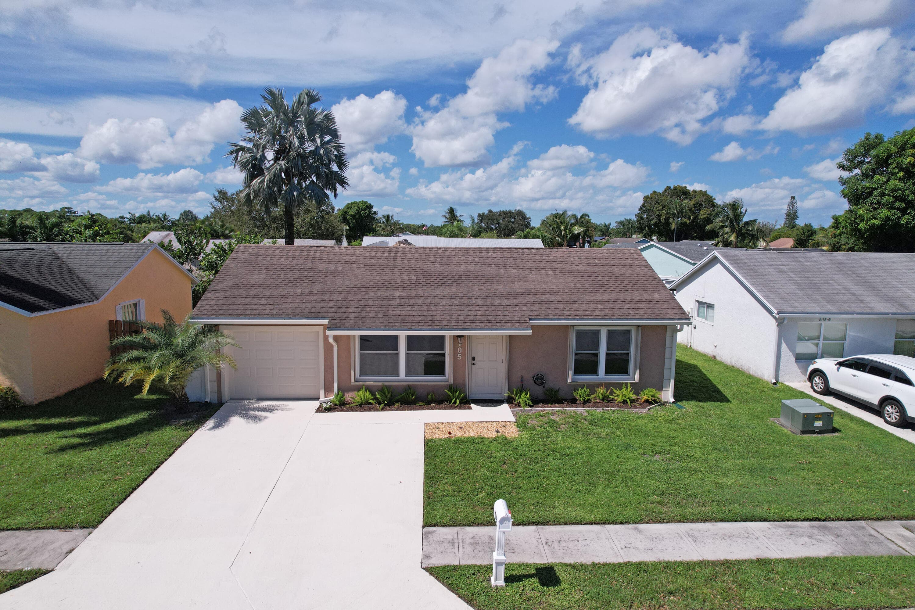 105 Wingate Drive, Jupiter, FL 33458 — photo 3 of 47