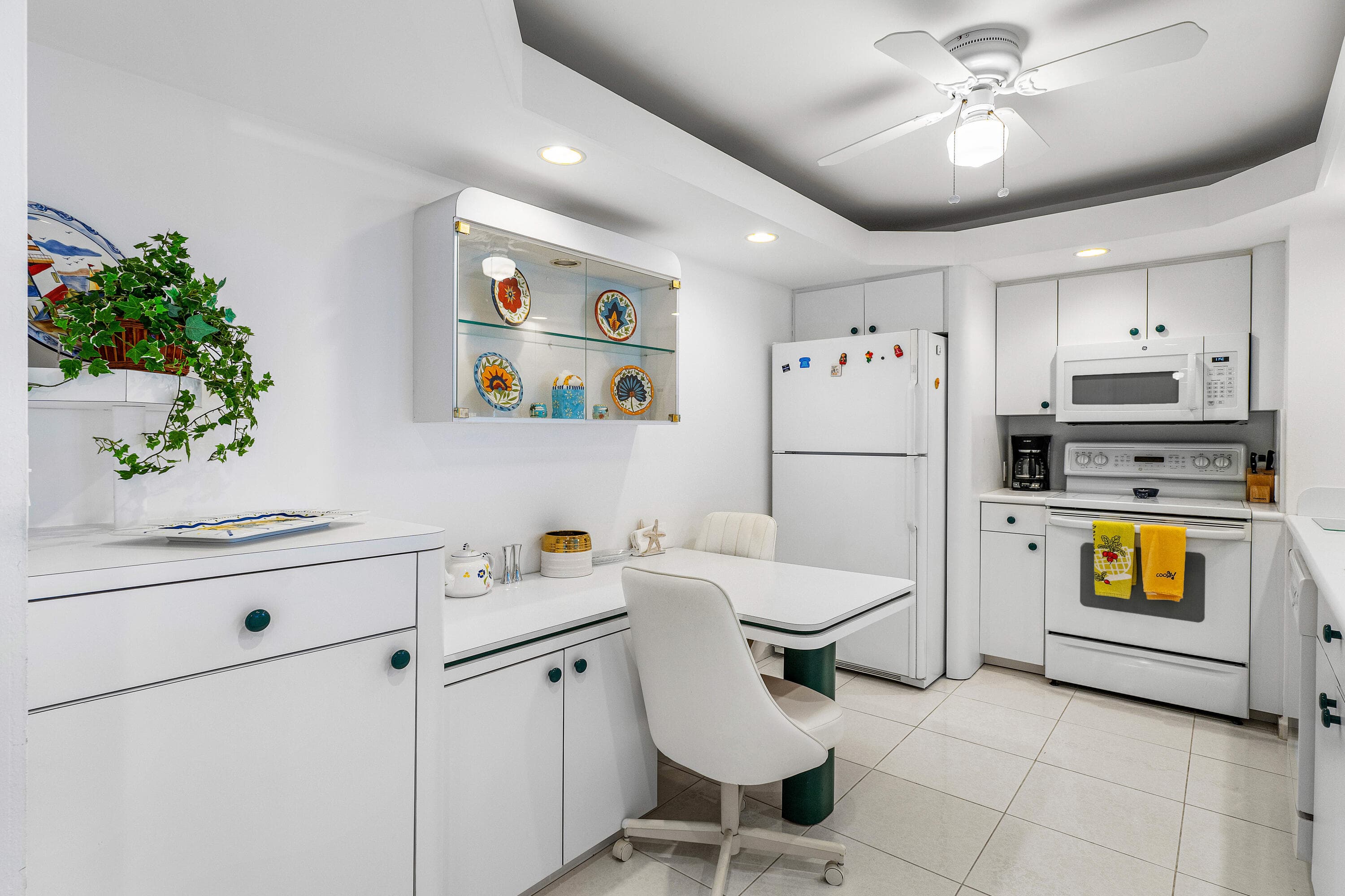 1147 Hillsboro Mile 701, Hillsboro Beach, FL 33062 — photo 15 of 41