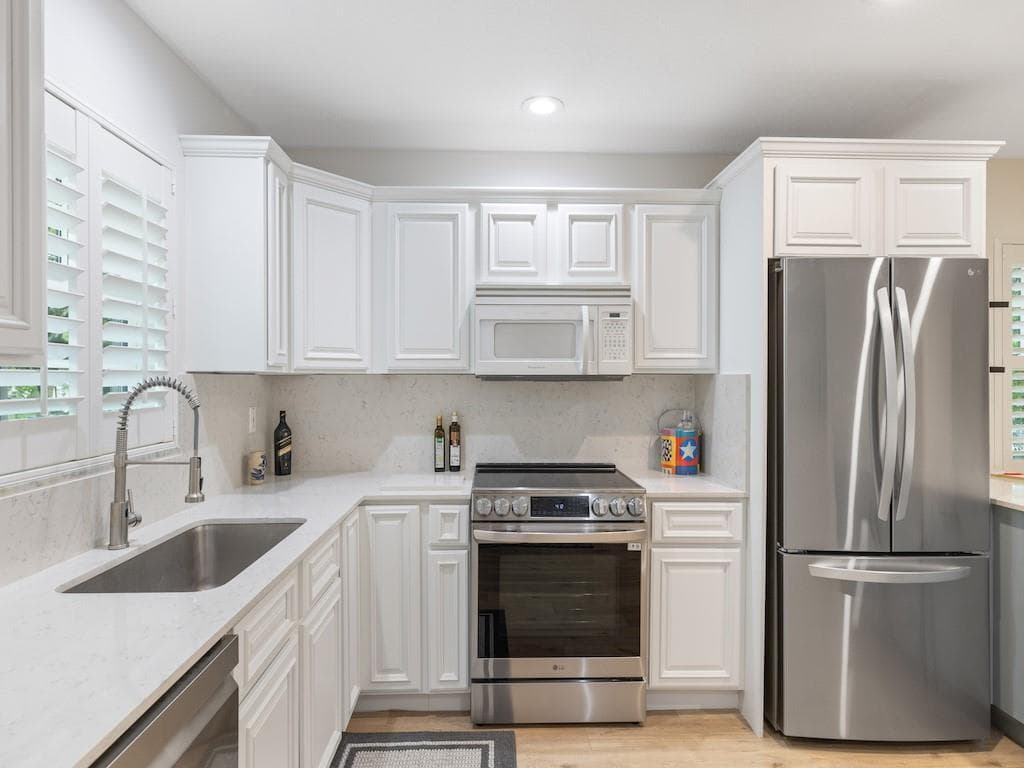 900 Jasmine Lane 10a, Vero Beach, FL 32963 — photo 14 of 35