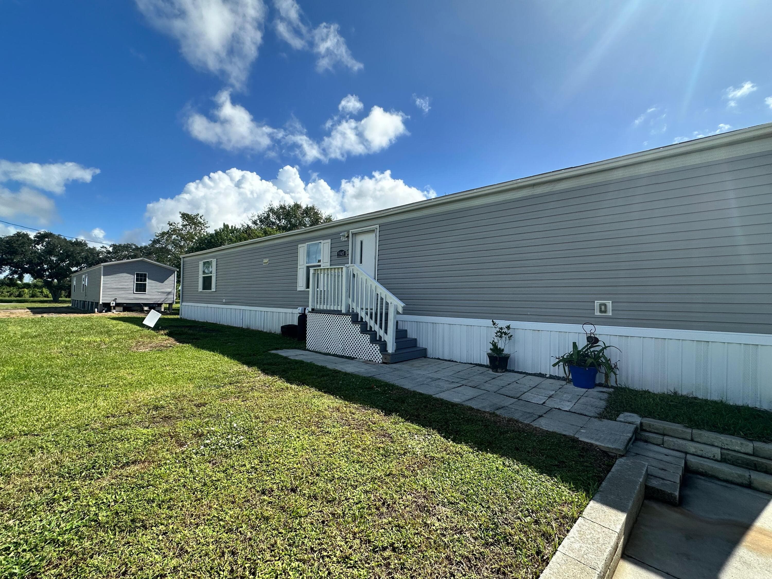 5945 SE 95th Trail Trail, Okeechobee, FL 34974 — photo 2 of 50