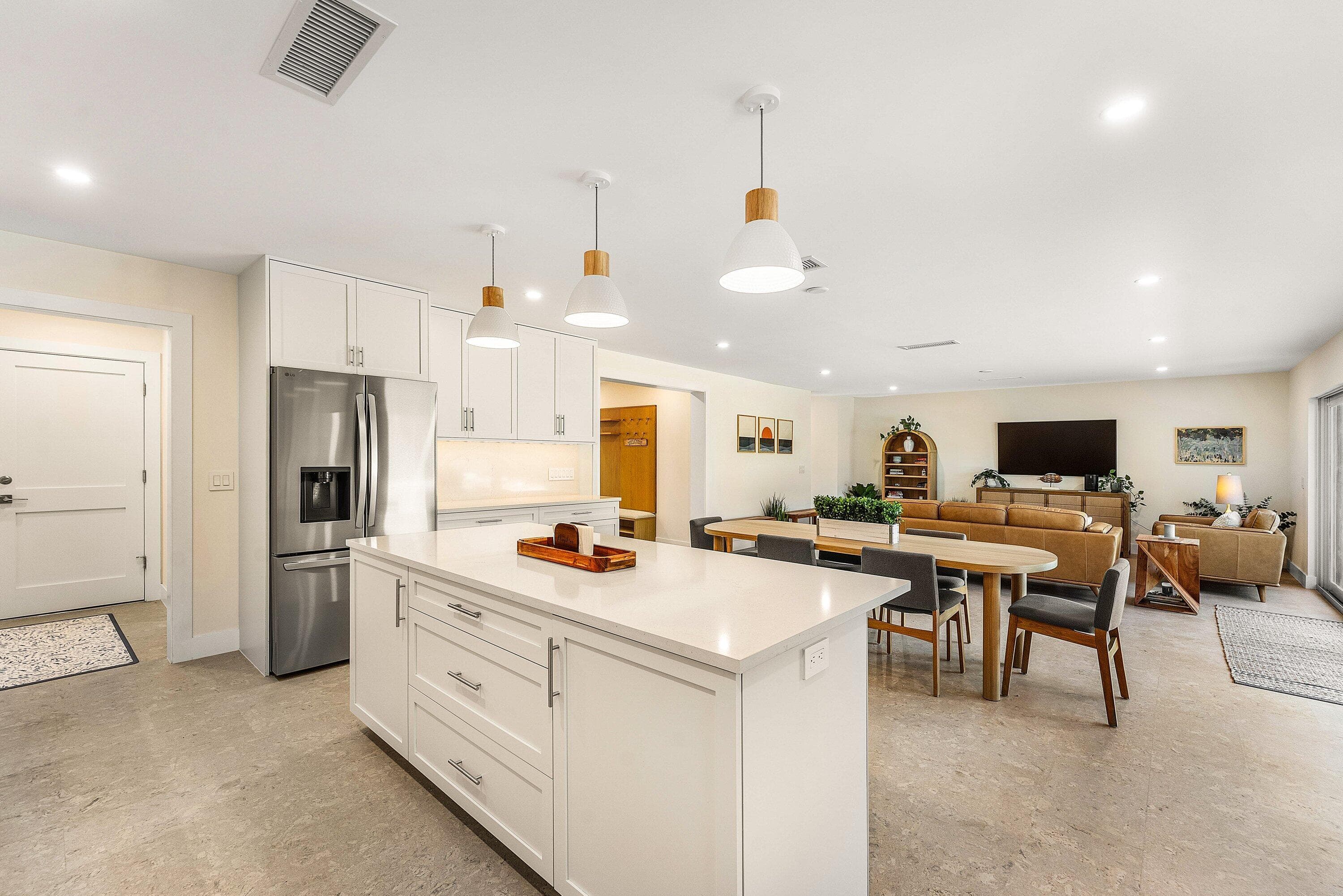 1070 Marble Way, Boca Raton, FL 33432 — photo 12 of 39