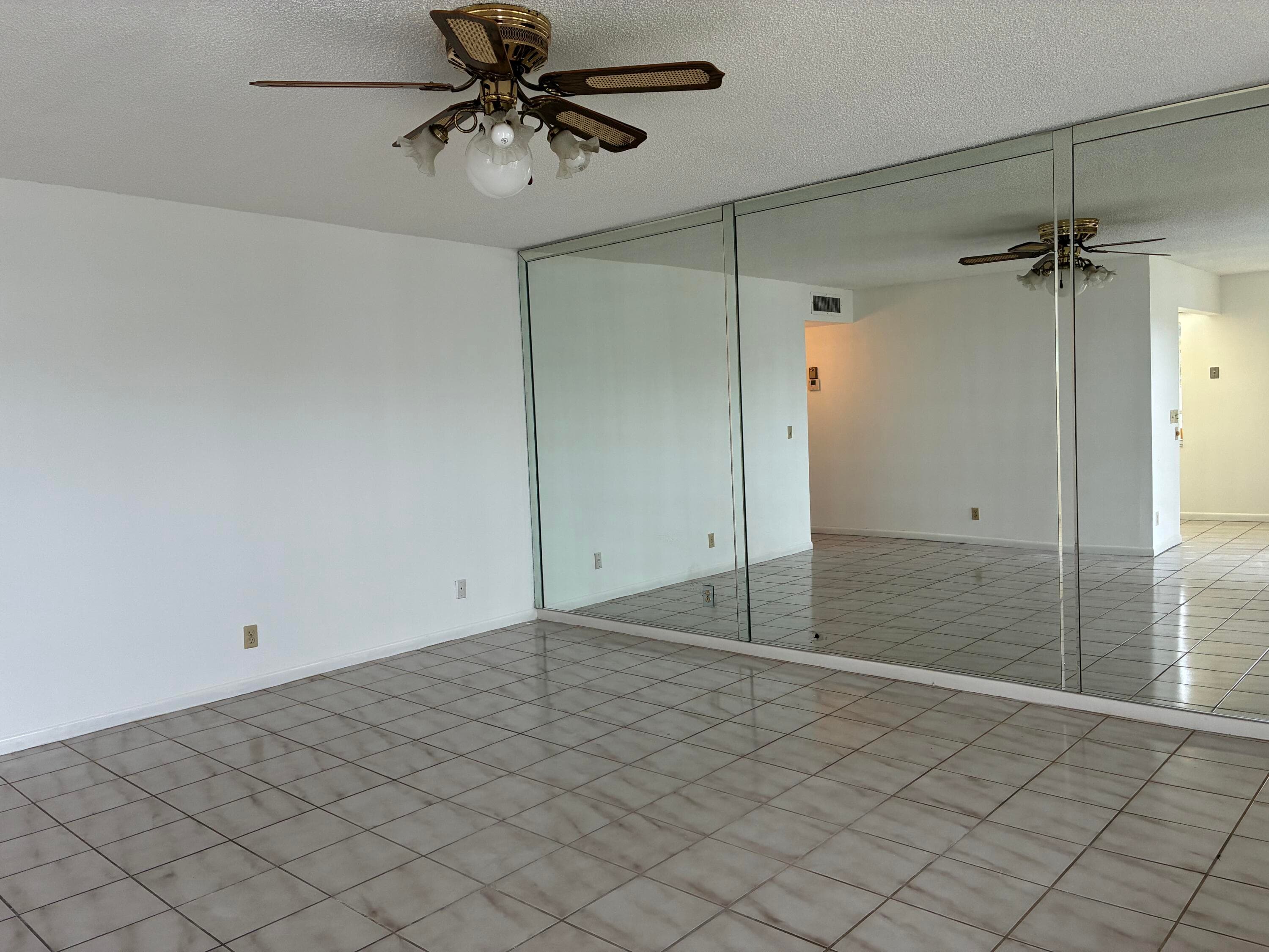 574 Burgundy L 574, Delray Beach, FL 33484 — photo 8 of 55