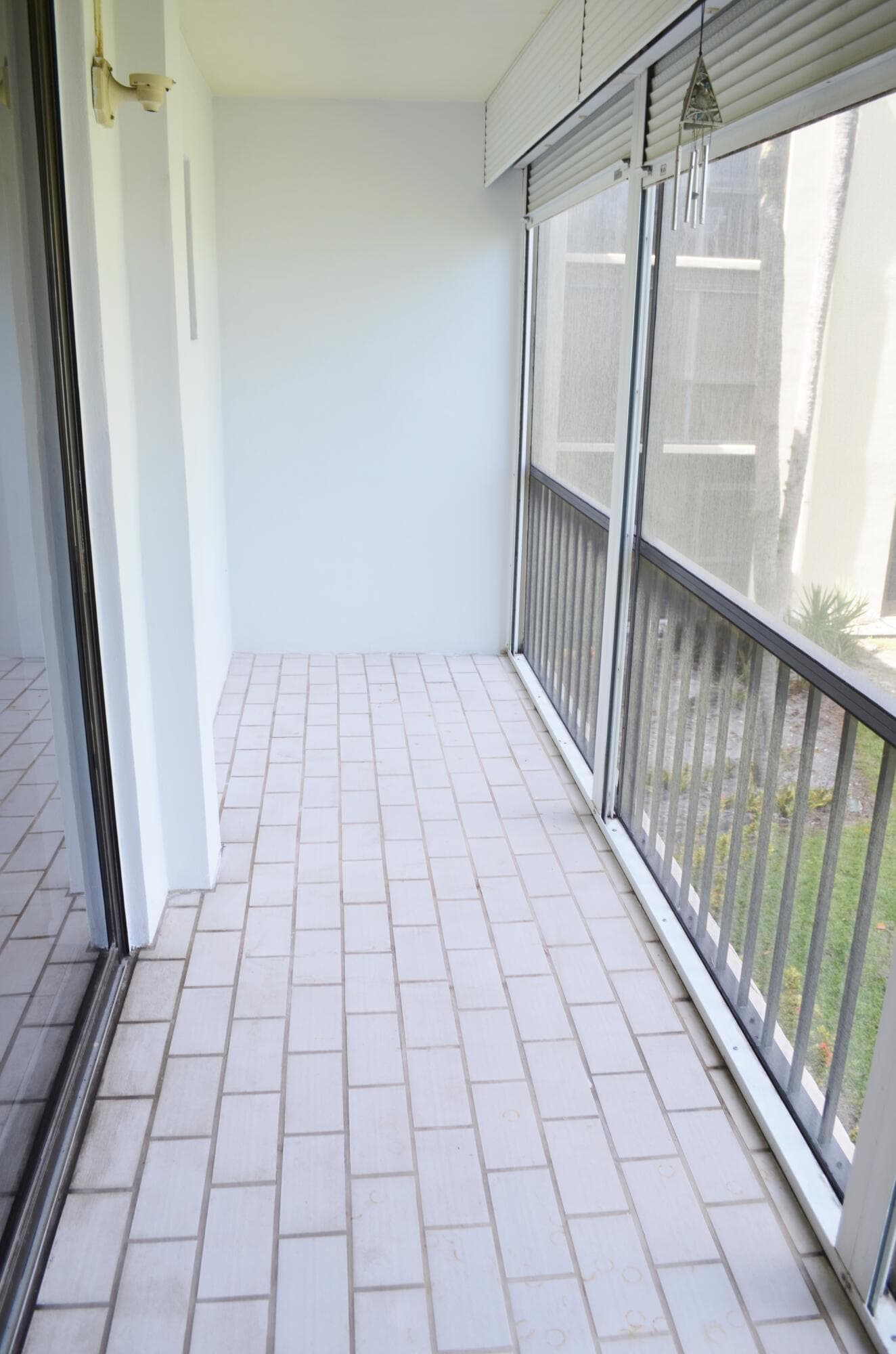 5220 Las Verdes Circle 211, Delray Beach, FL 33484 — photo 7 of 56