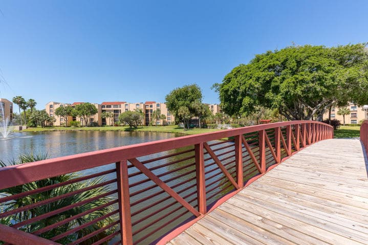 825 Egret Circle 308, Delray Beach, FL 33444 — photo 24 of 34