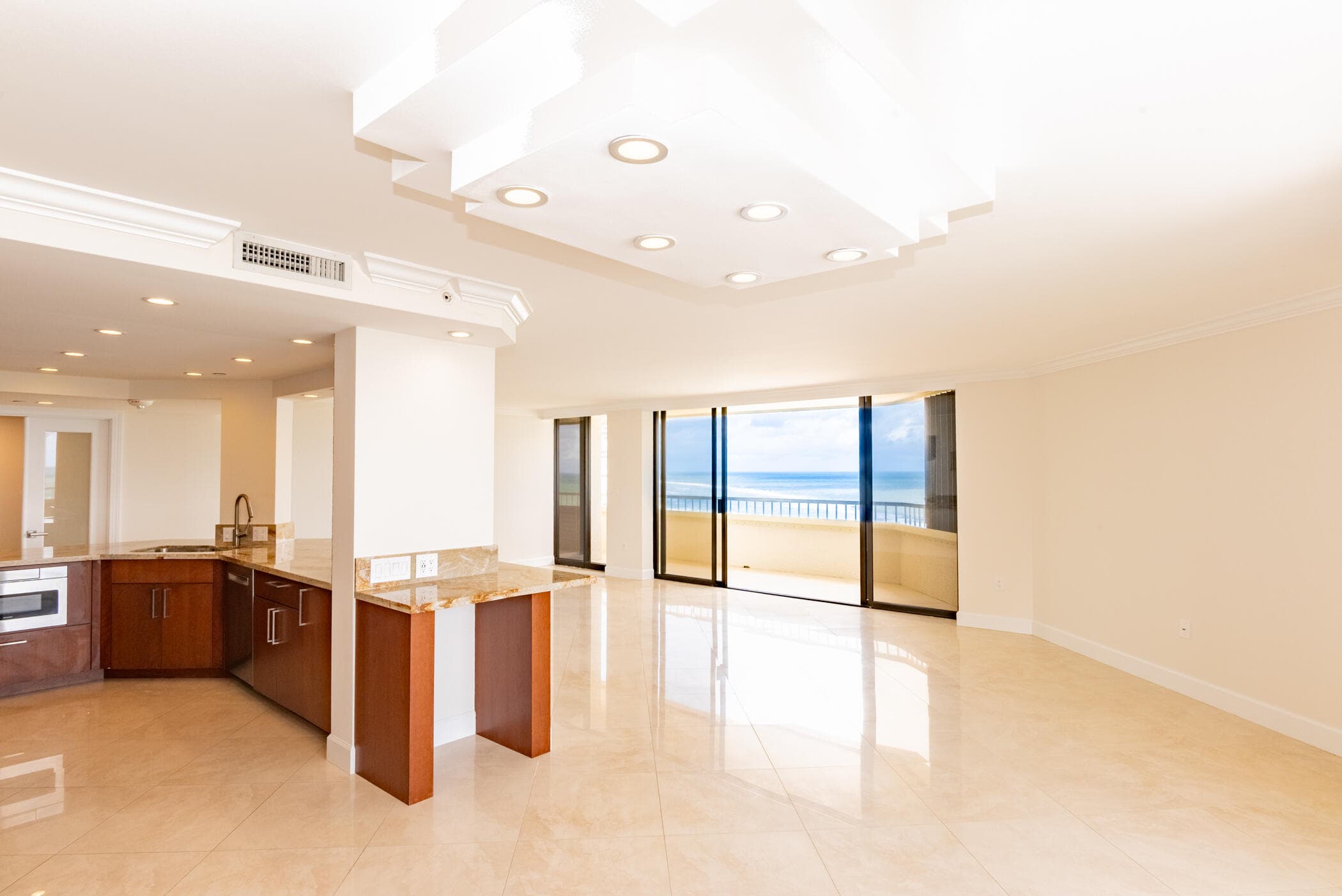 5070 N Ocean Drive 10a, Singer Island, FL 33404 — photo 9 of 39