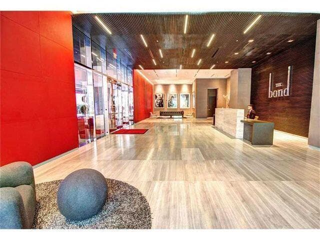 1080 Brickell Avenue 3305, Miami, FL 33131 — photo 2 of 30