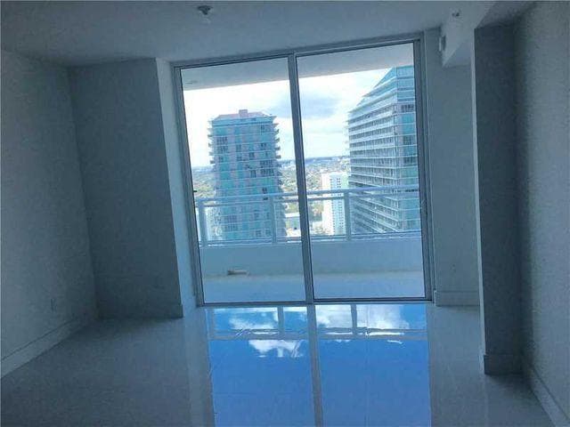 1080 Brickell Avenue 3305, Miami, FL 33131 — photo 19 of 30