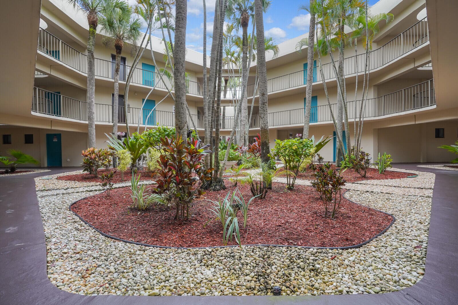 5190 Las Verdes Circle 214, Delray Beach, FL 33484 — photo 24 of 39