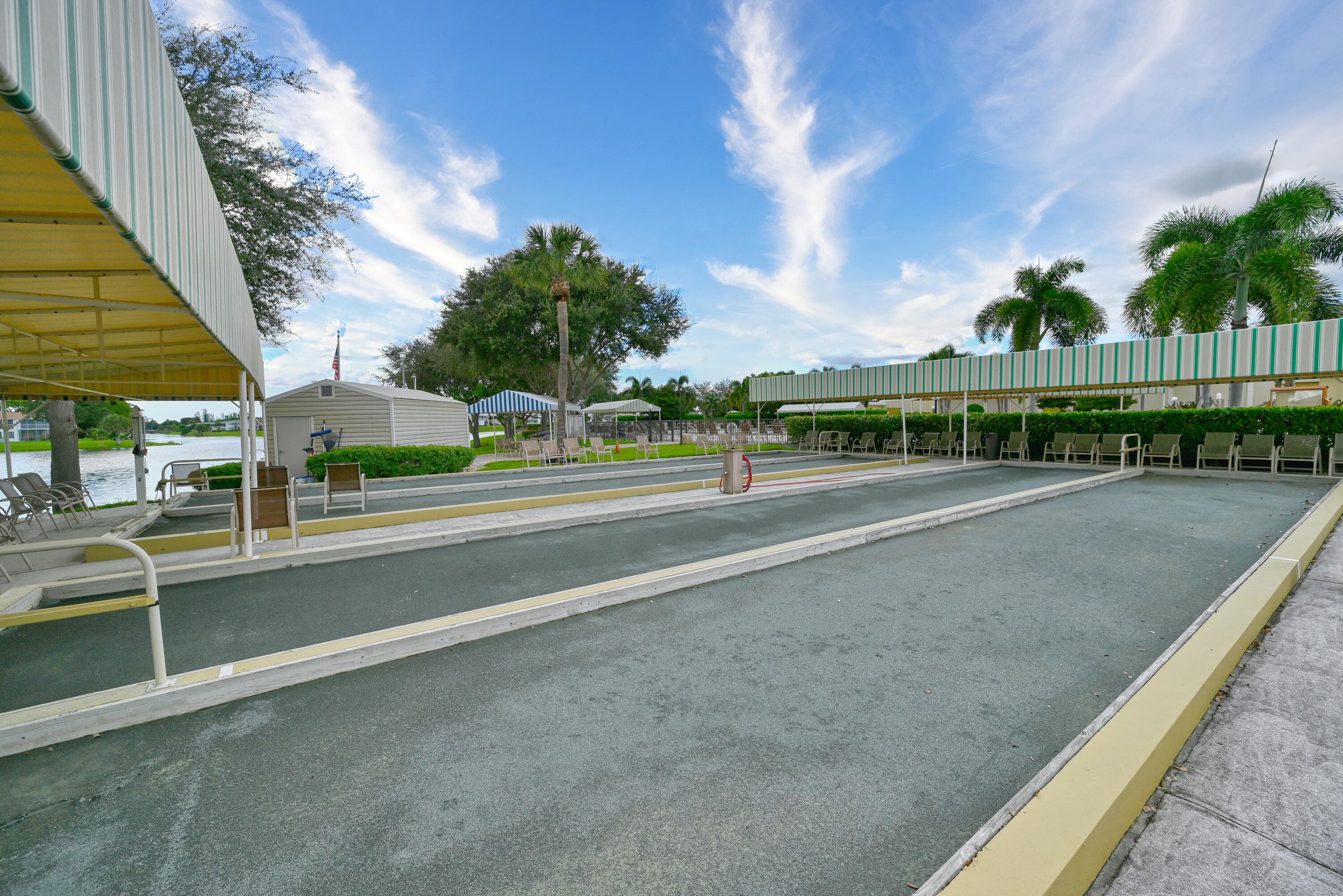 102 Coventry E 102, West Palm Beach, FL 33417 — photo 17 of 19