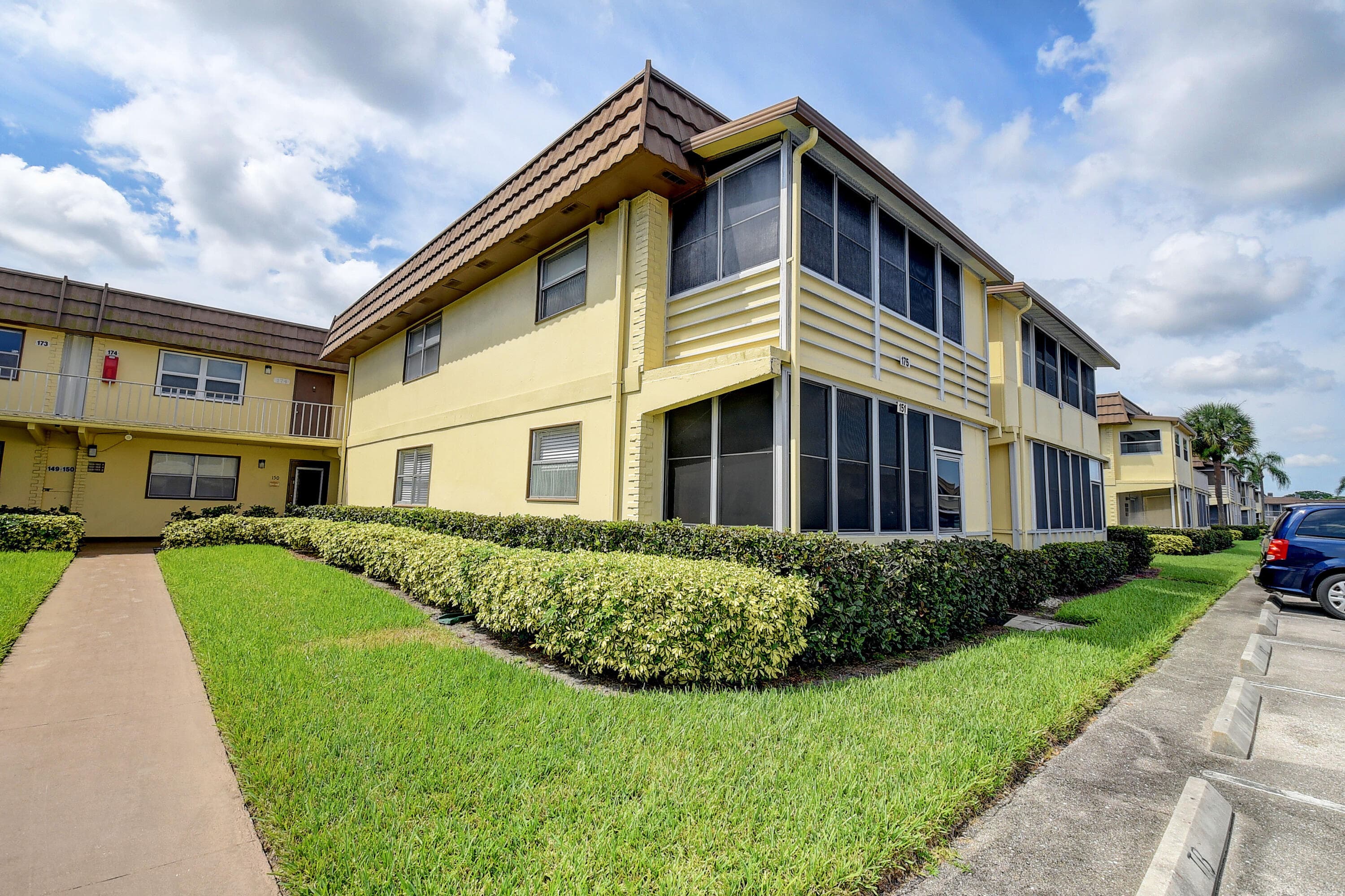 151 Saxony D 151, Delray Beach, FL 33446 — photo 2 of 43