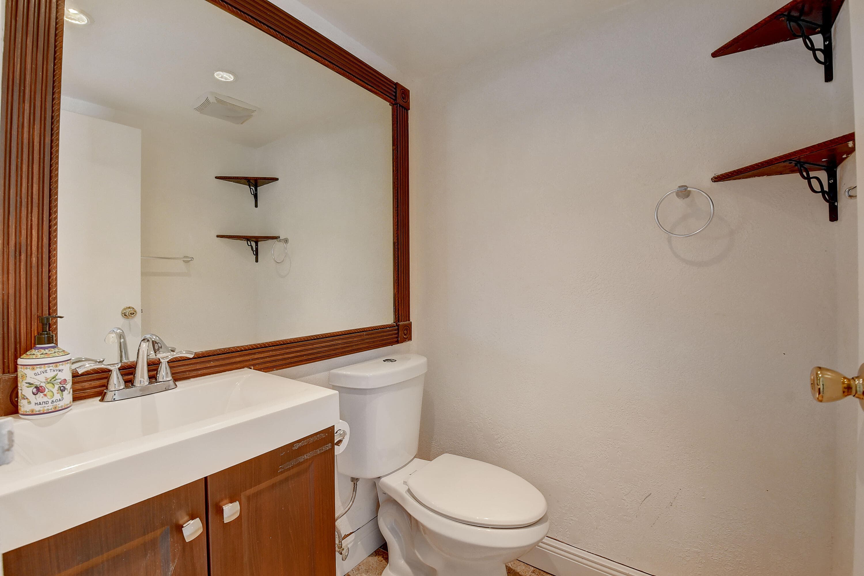 151 Saxony D 151, Delray Beach, FL 33446 — photo 13 of 43