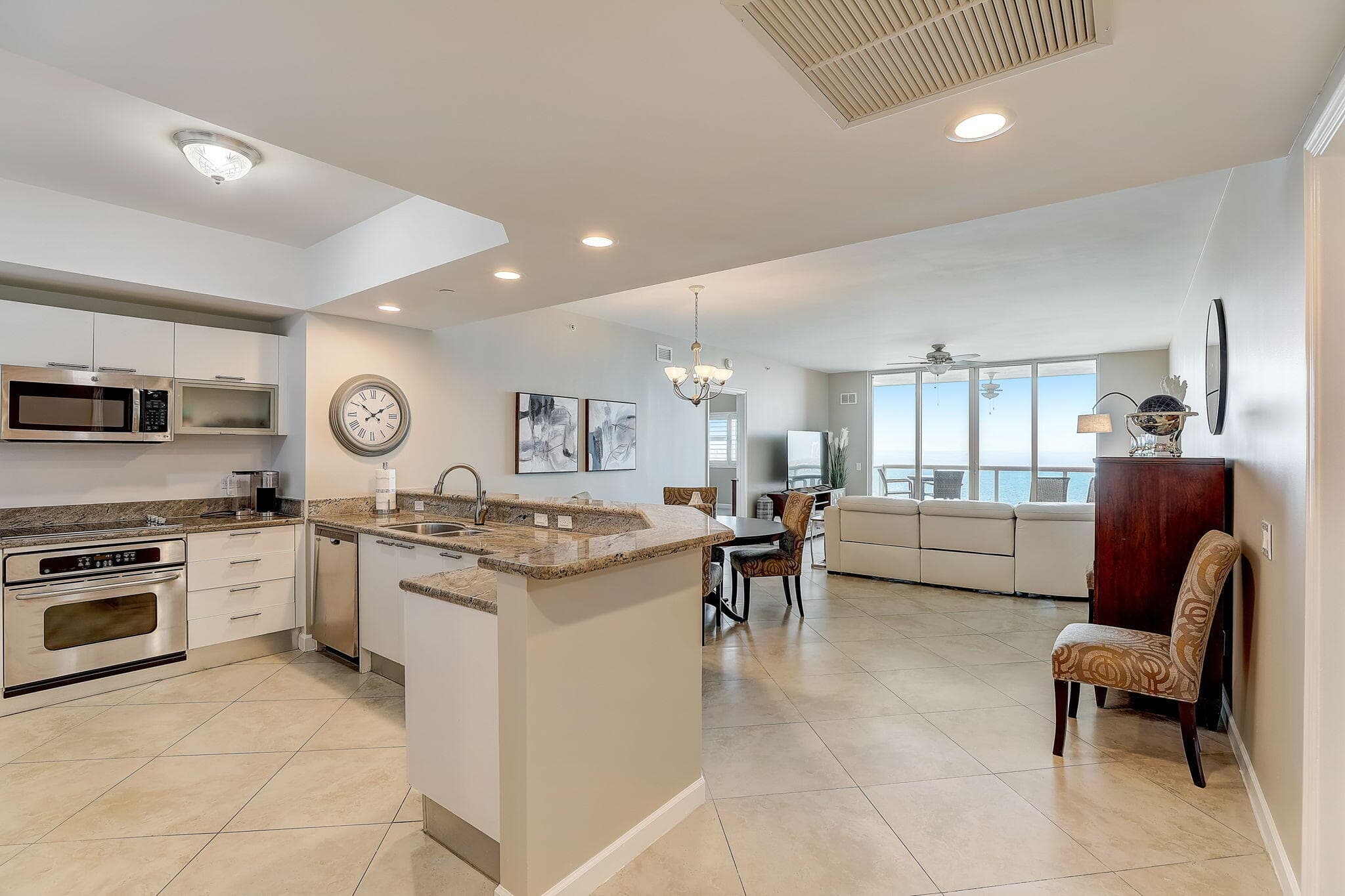 2650 Lake Shore Drive 804, Riviera Beach, FL 33404 — photo