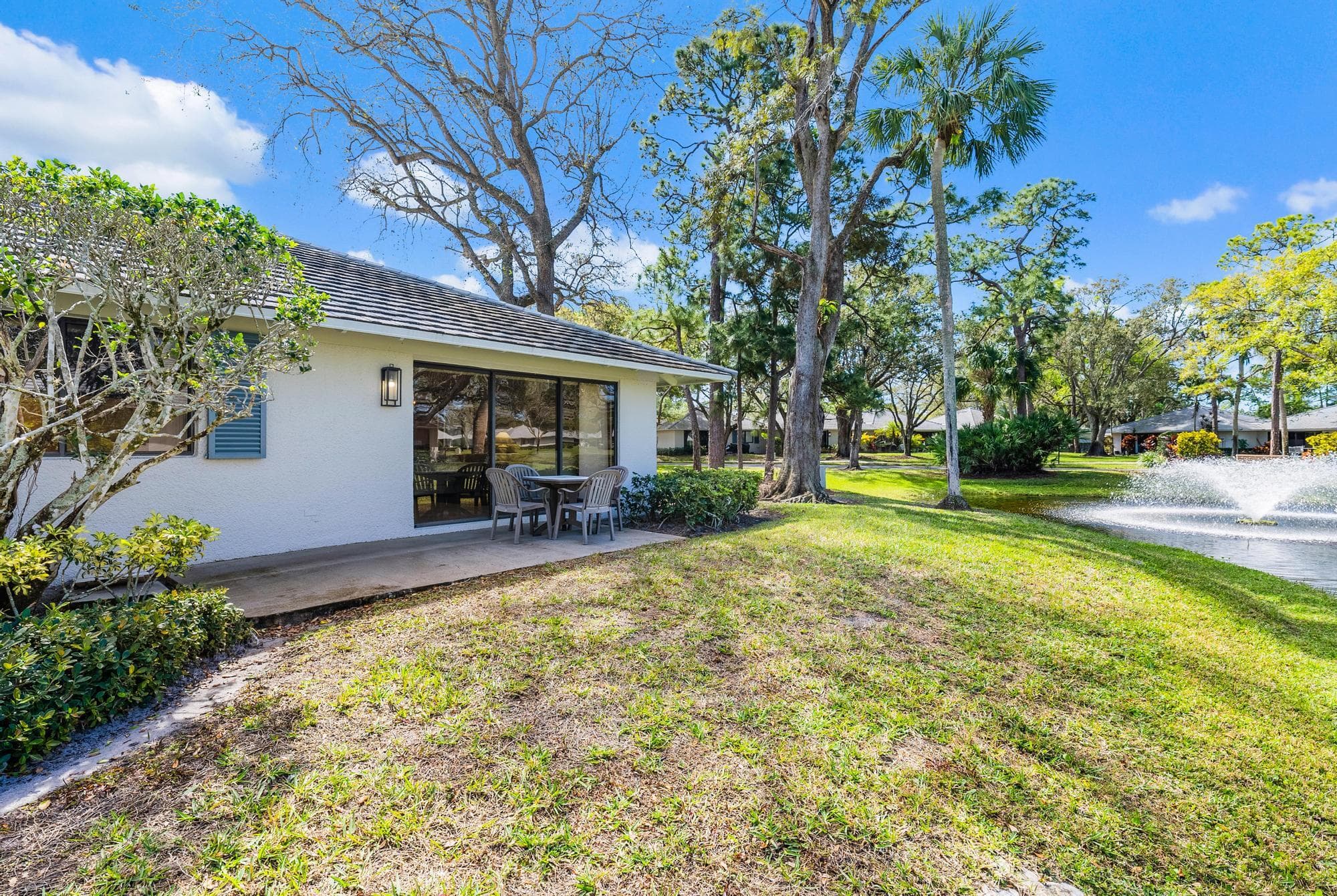 406 Club Drive, Palm Beach Gardens, FL 33418 — photo 18 of 31