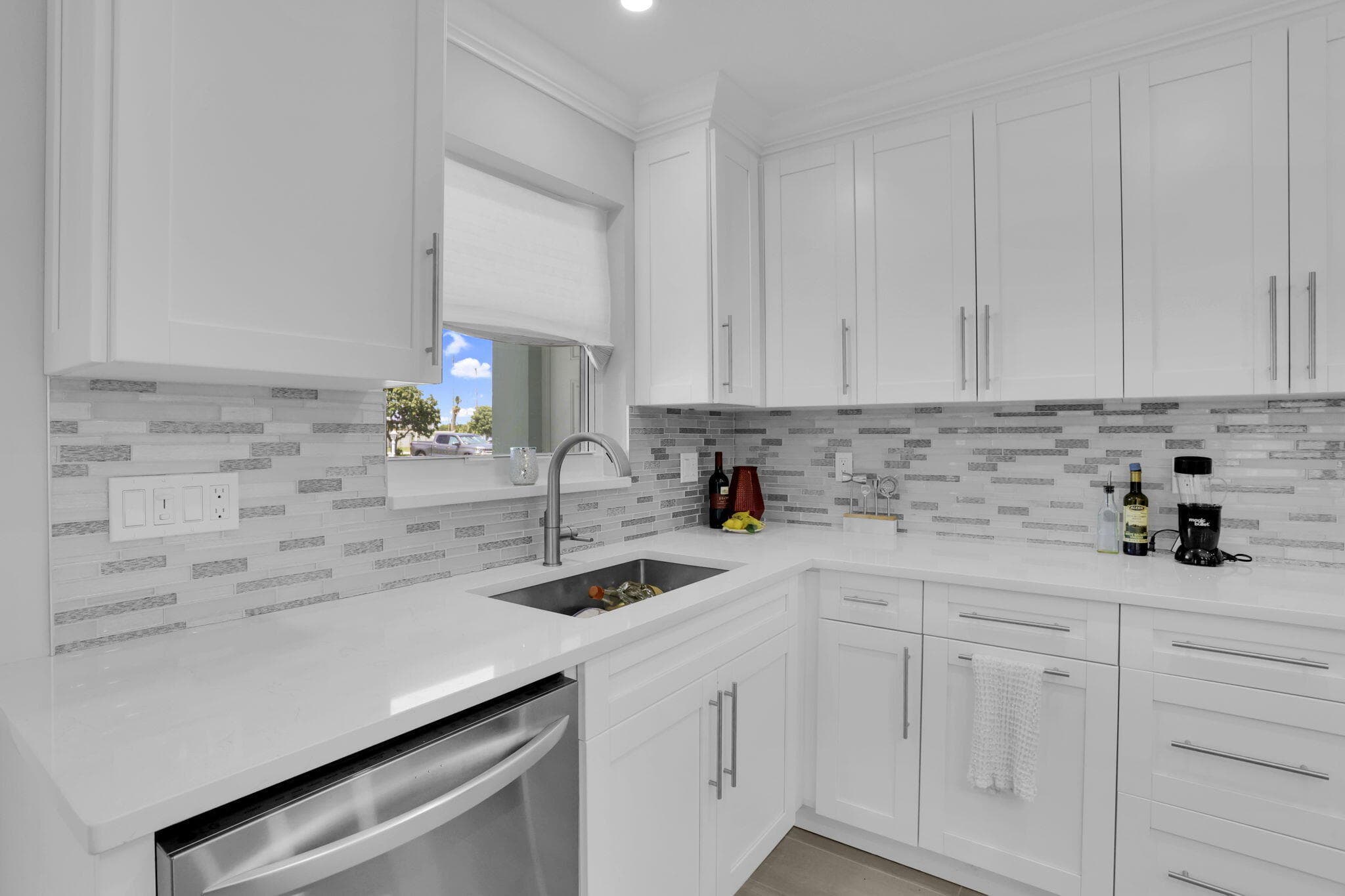 540 High Point Drive A, Delray Beach, FL 33445 — photo 4 of 27