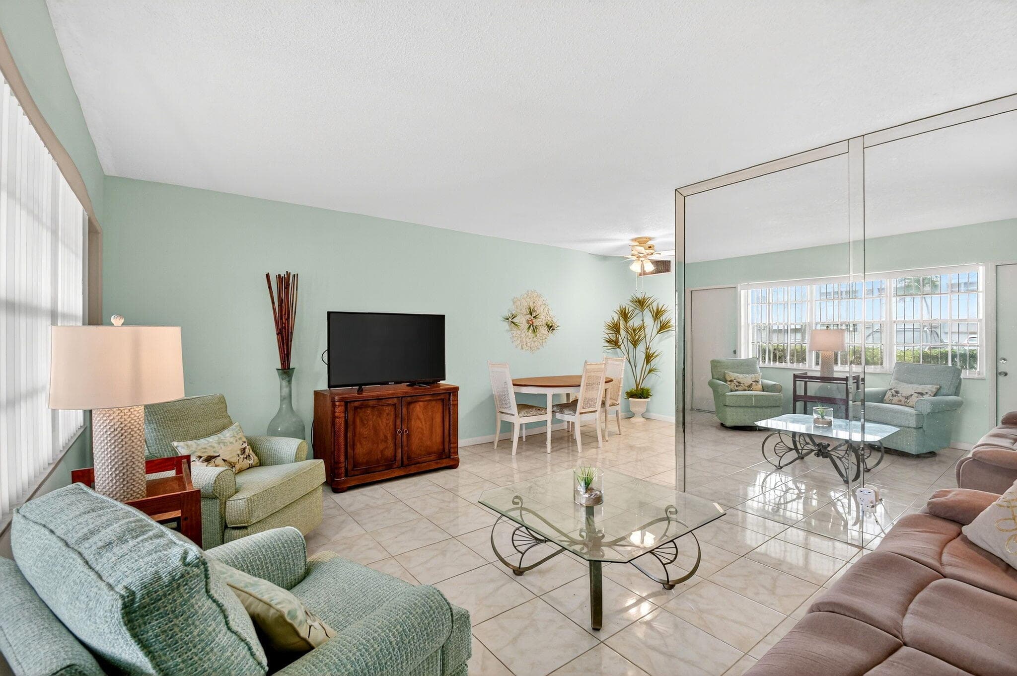 5203 NE 24th Terrace B-105, Fort Lauderdale, FL 33308 — photo 1 of 24