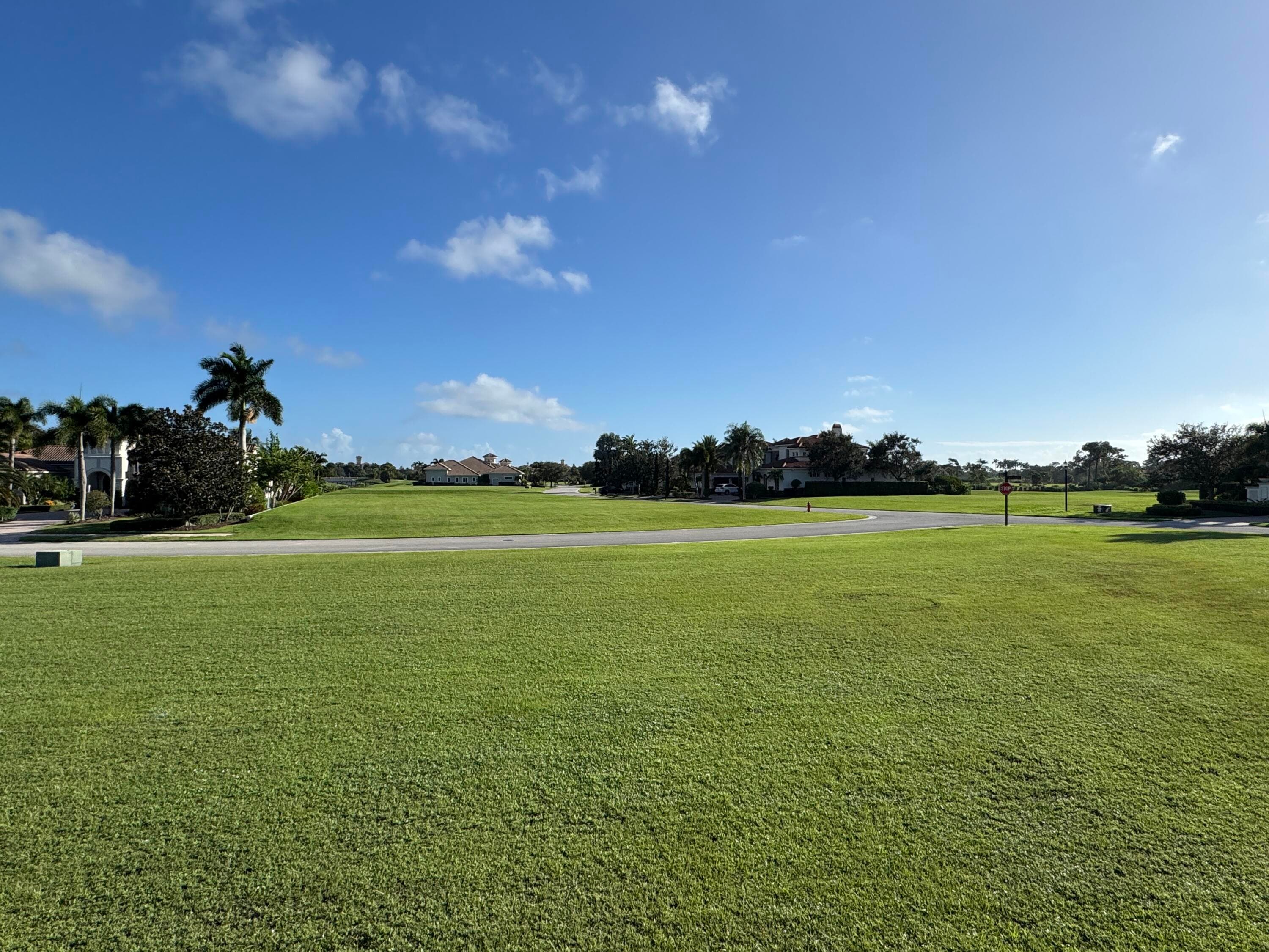 102 SE Santa Lucia, Port St. Lucie, FL 34984 — photo 4 of 8