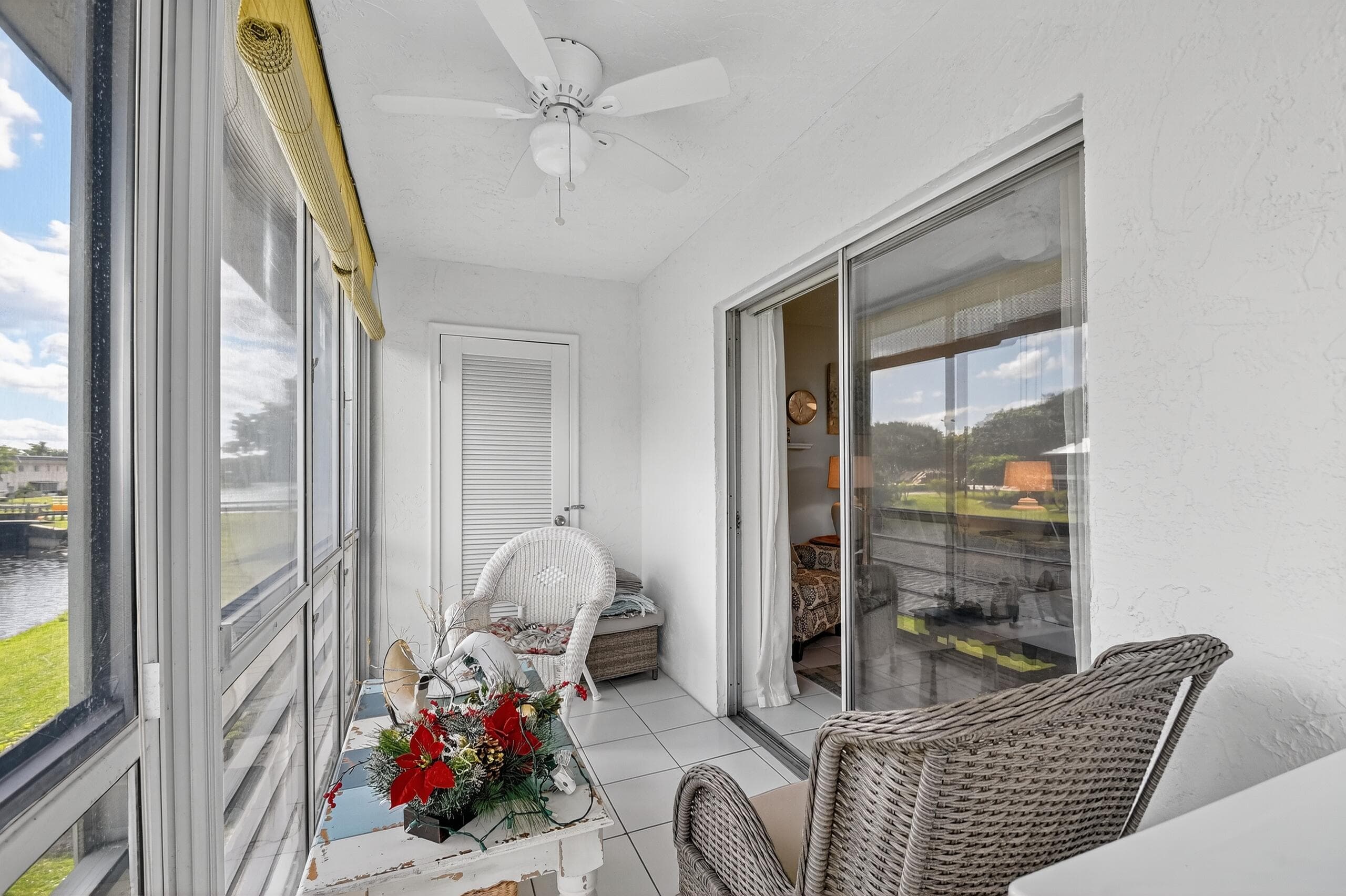 204 Oxford 300, West Palm Beach, FL 33417 — photo 16 of 39