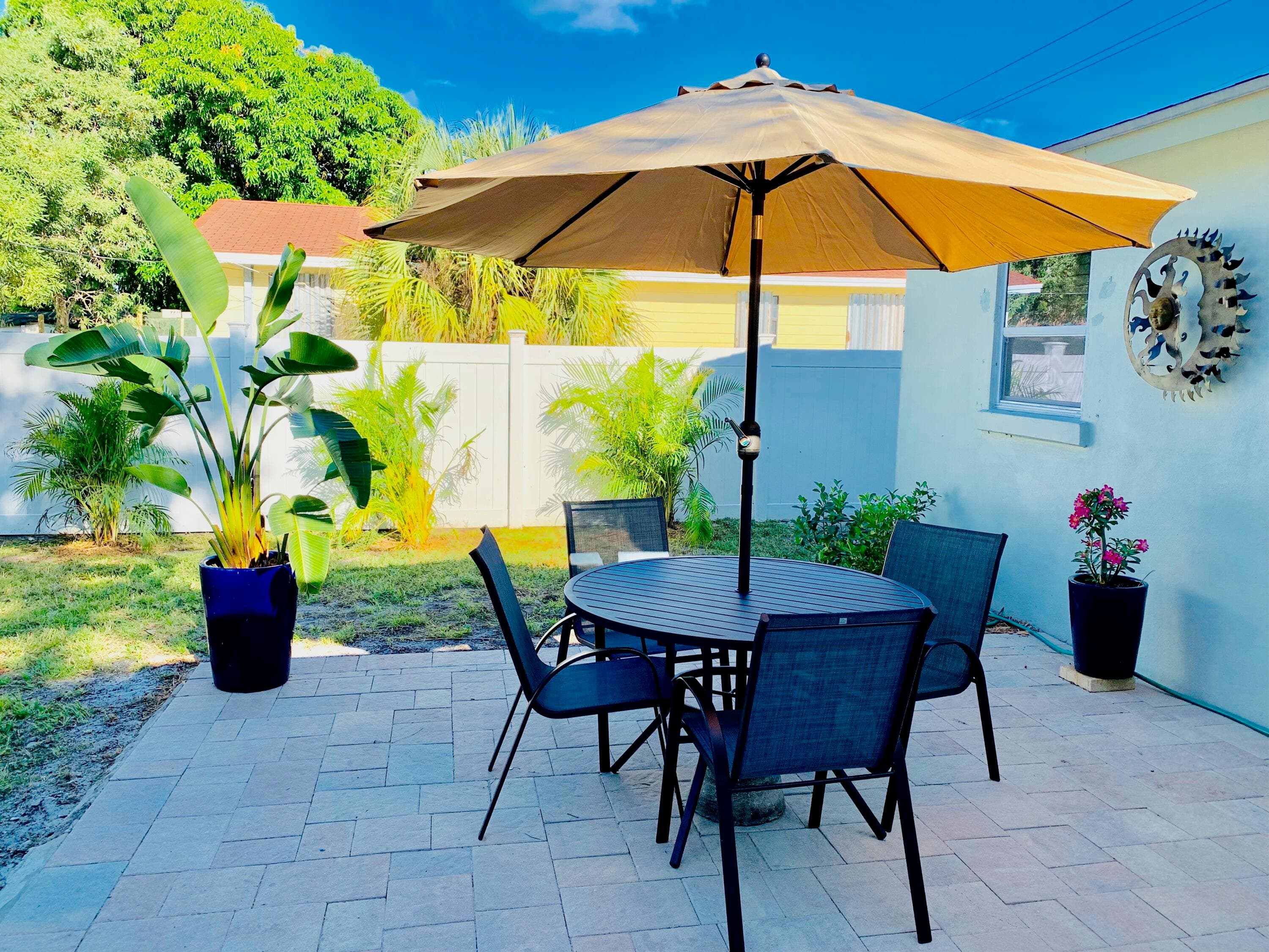 511 NW 3rd Street, Delray Beach, FL 33444 — photo 2 of 21