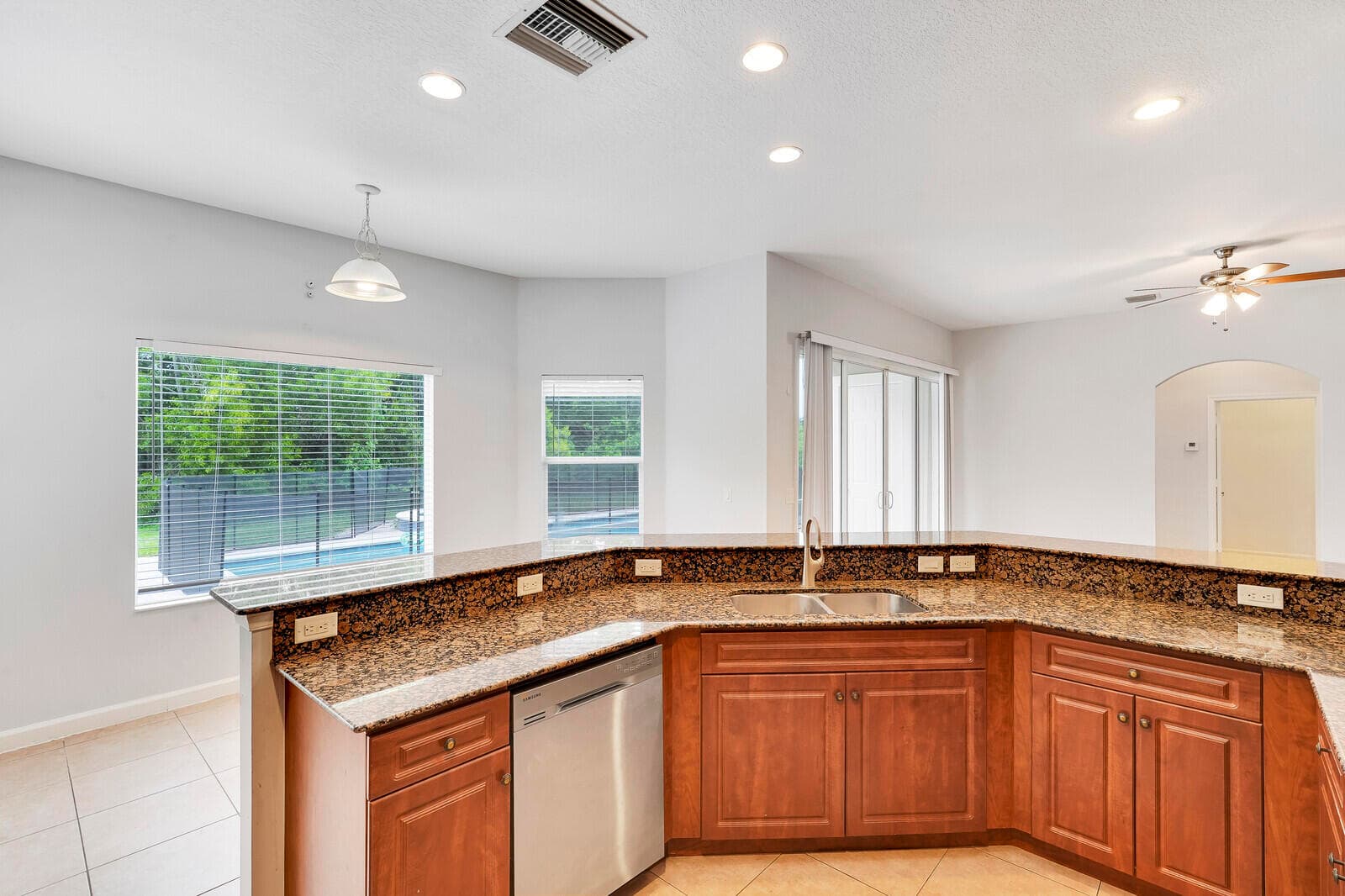 16383 73rd Terrace N, Palm Beach Gardens, FL 33418 — photo 15 of 76