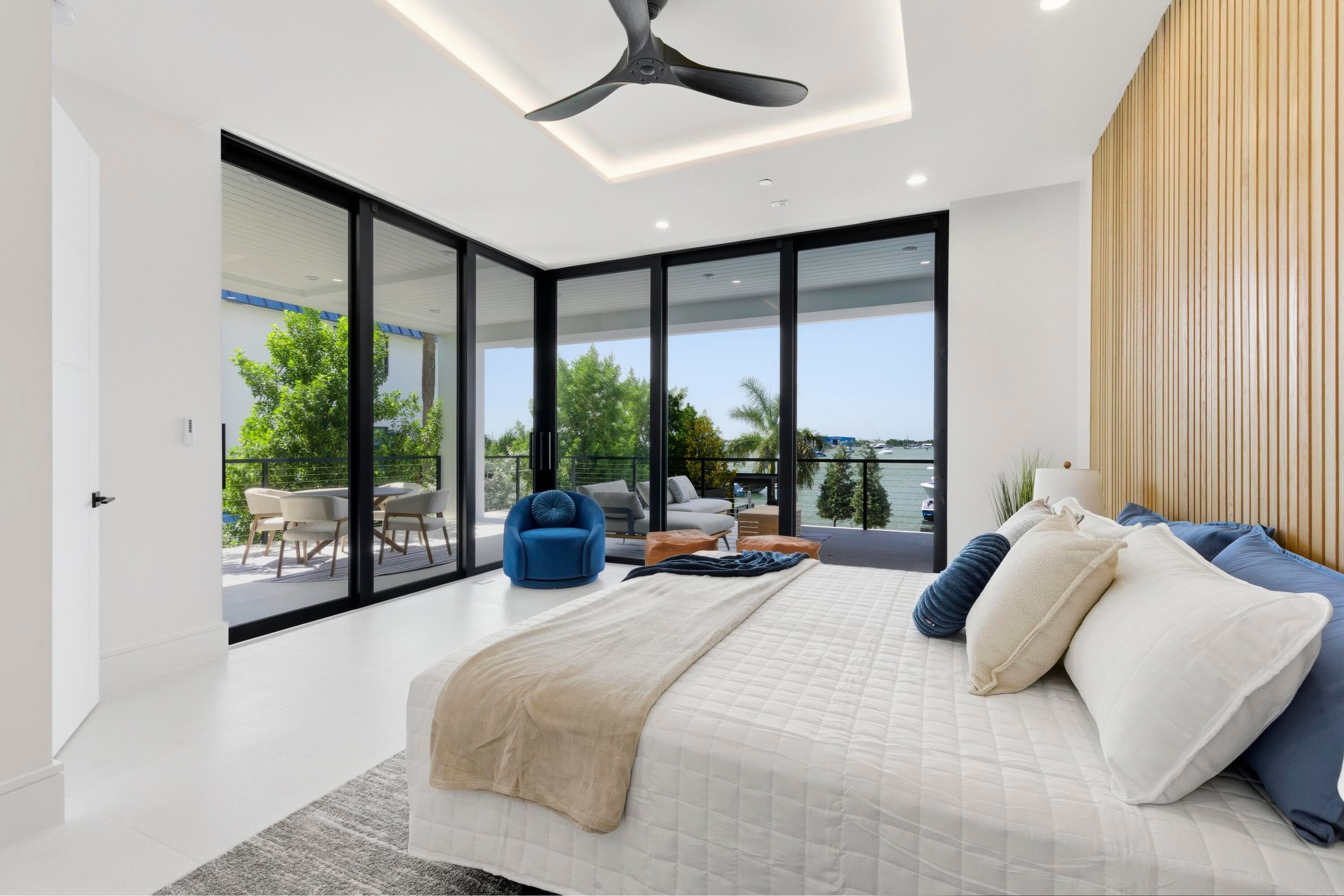 2323 Lake Drive 201, Singer Island, FL 33404 — photo 19 of 60