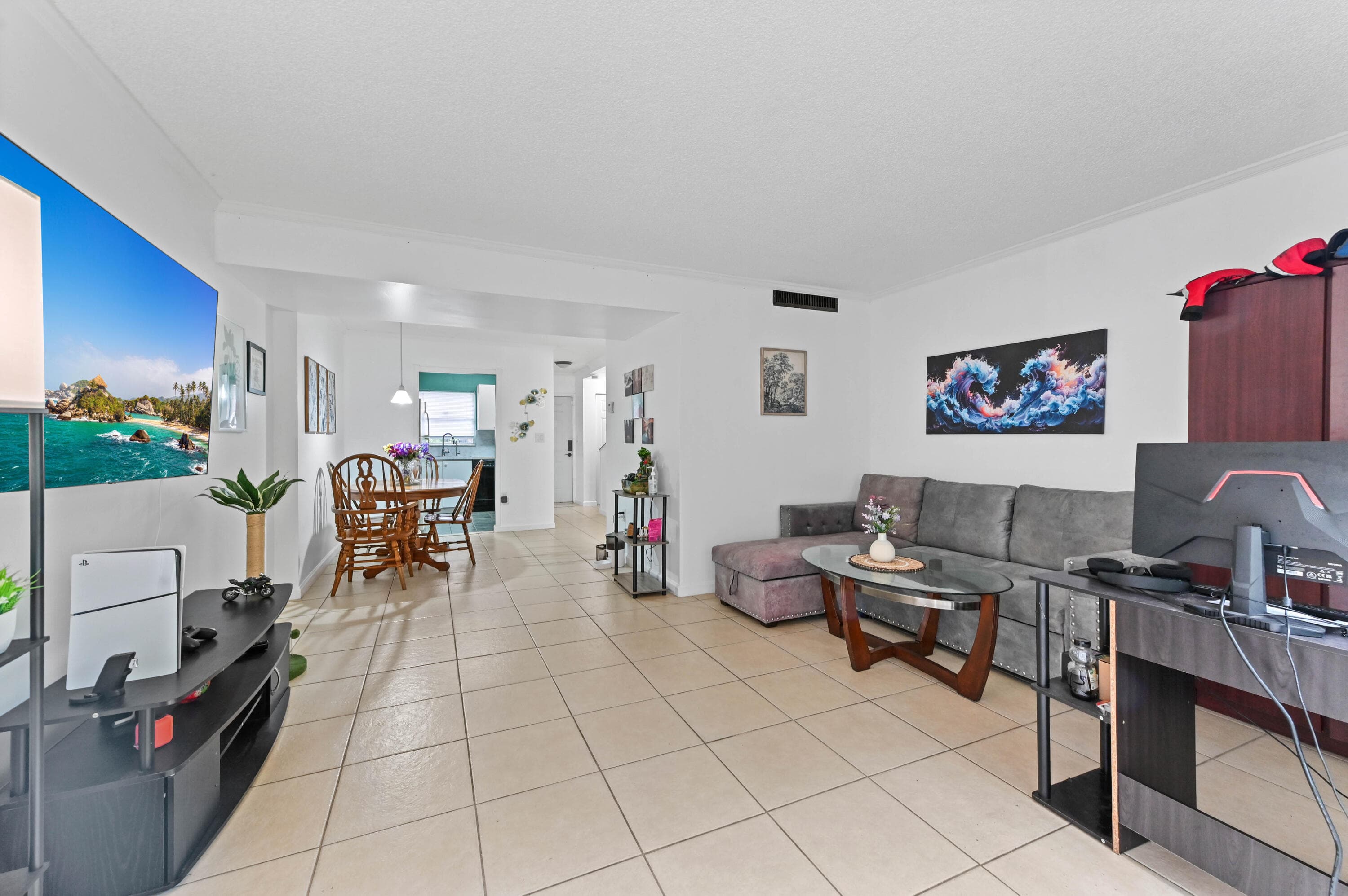 803 W Oakland Park Boulevard A7, Oakland Park, FL 33311 — photo 13 of 25