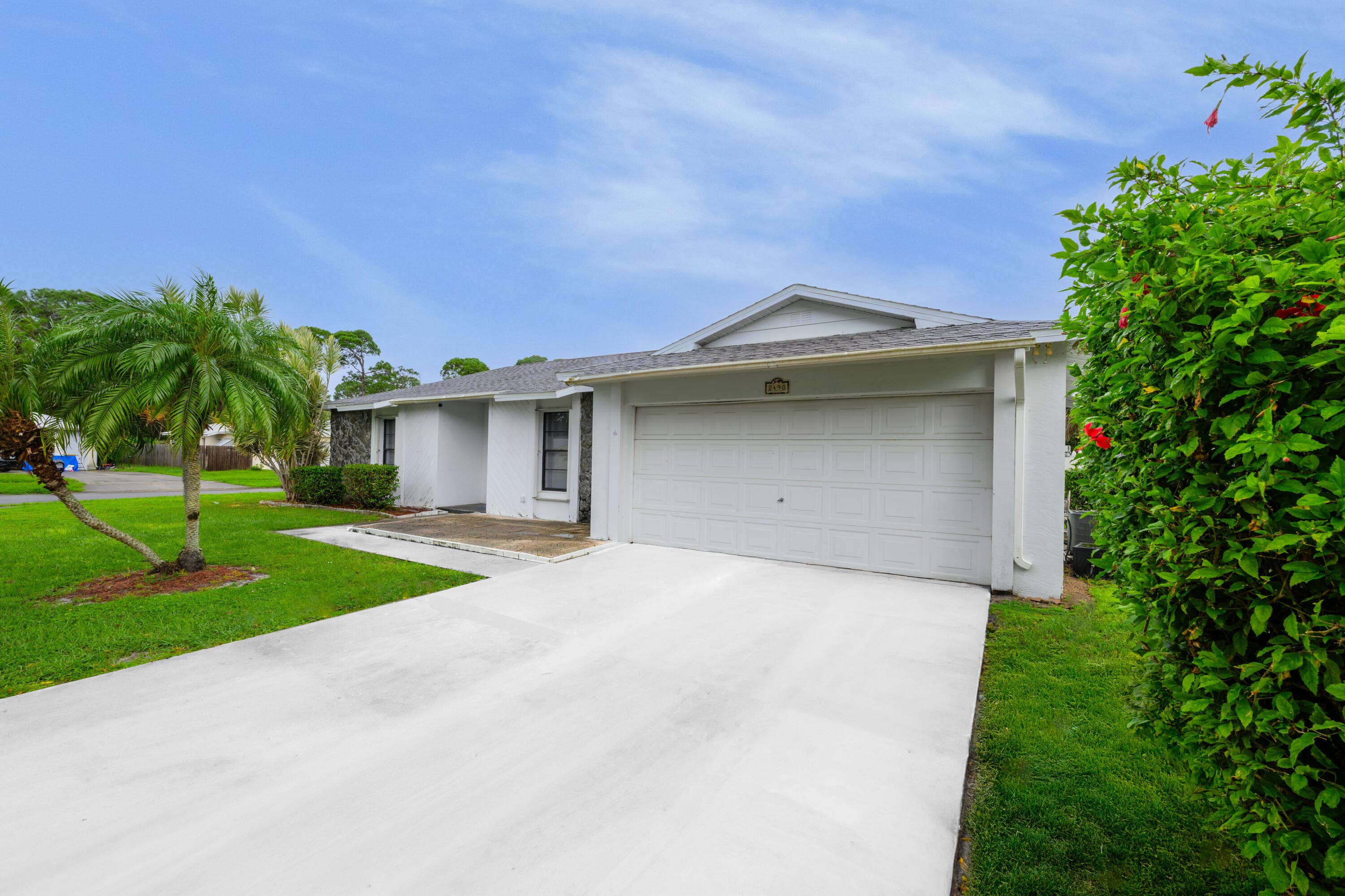 2490 4th Place, Vero Beach, FL 32962 — photo 2 of 22