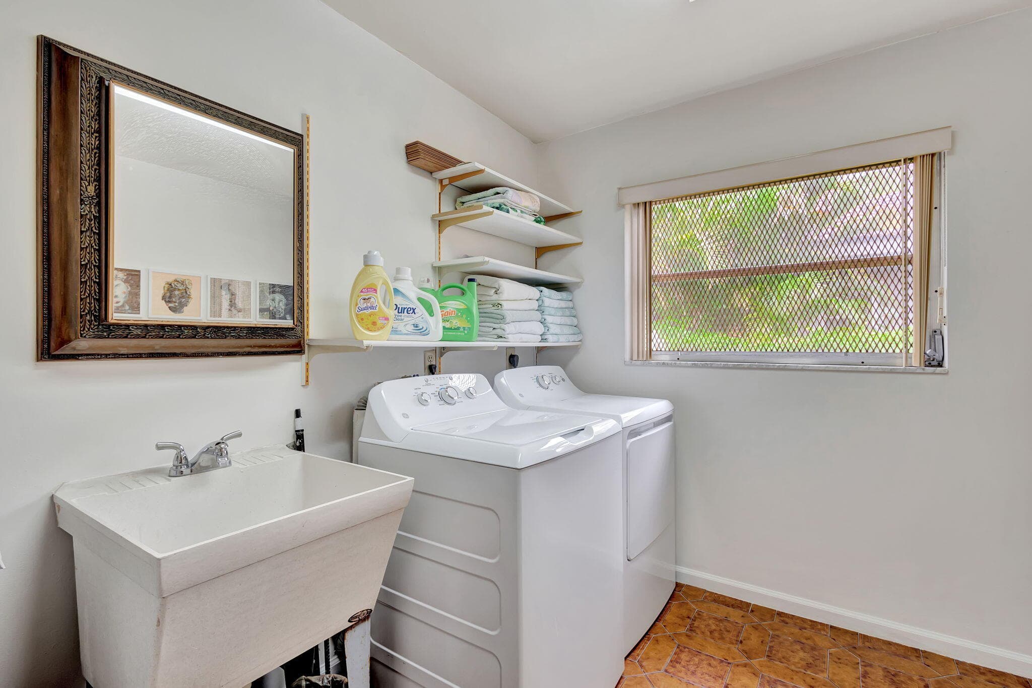 1141 Pine Point Road, West Palm Beach, FL 33404 — photo 12 of 42