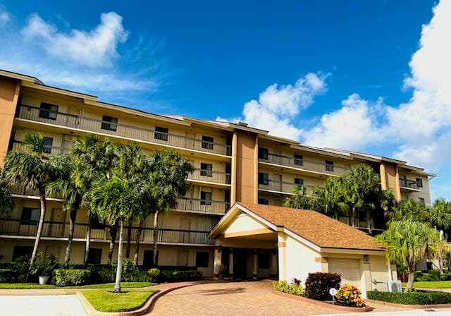 1201 Seafarer Circle 204, Jupiter, FL 33477 — photo 1 of 17