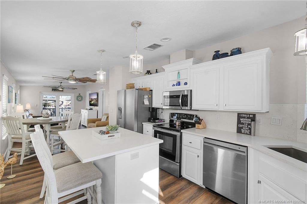 1092 Nettles Boulevard, Jensen Beach, FL 34957 — photo 10 of 35