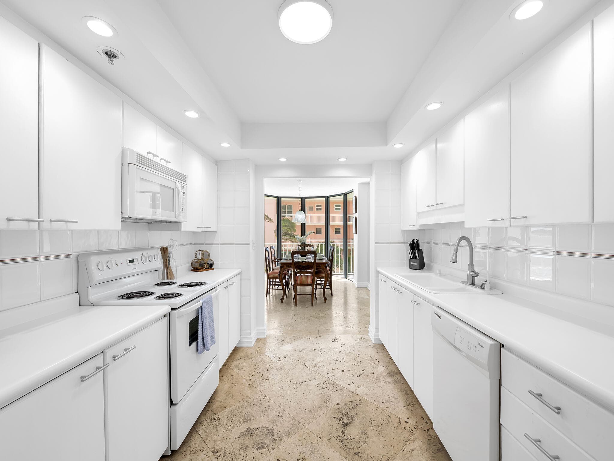2917 S Ocean Boulevard 304, Highland Beach, FL 33487 — photo 11 of 40