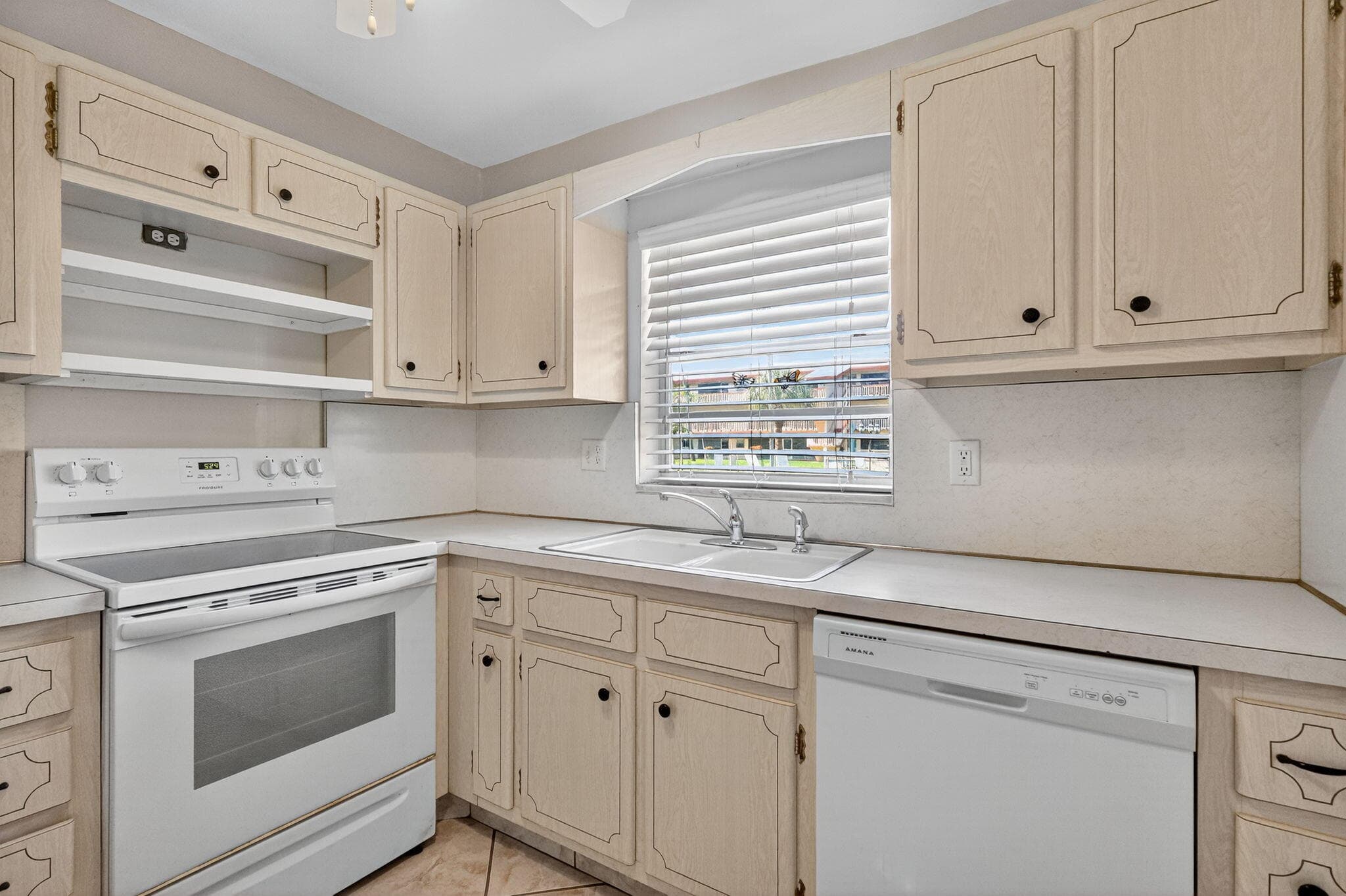 5300 Washington Street J116, Hollywood, FL 33021 — photo 4 of 36