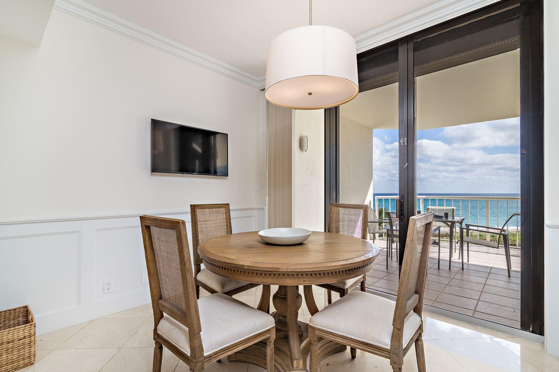 2770 S Ocean Boulevard 401s, Palm Beach, FL 33480 — photo 11 of 39