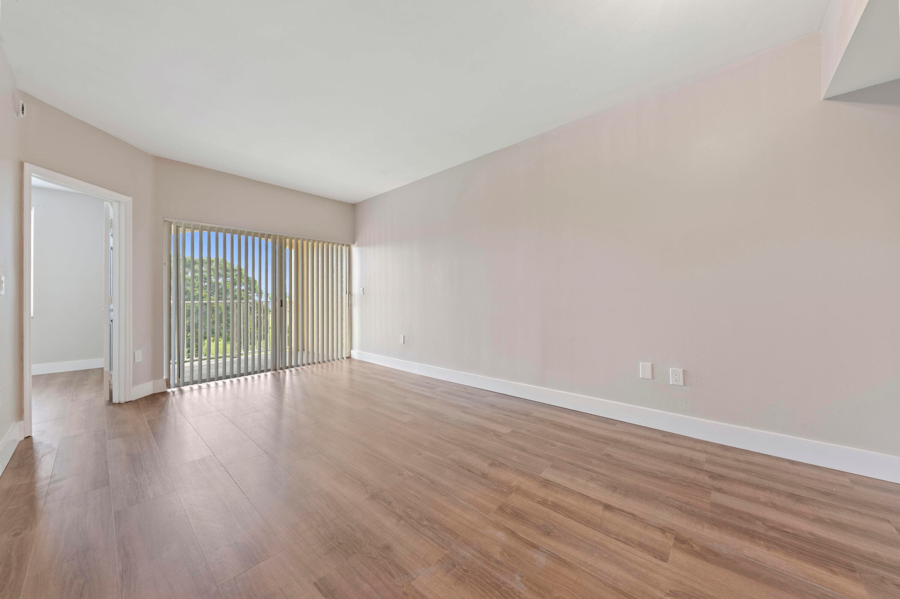 2060 Greenview Shores Boulevard 323, Wellington, FL 33414 — photo 11 of 20