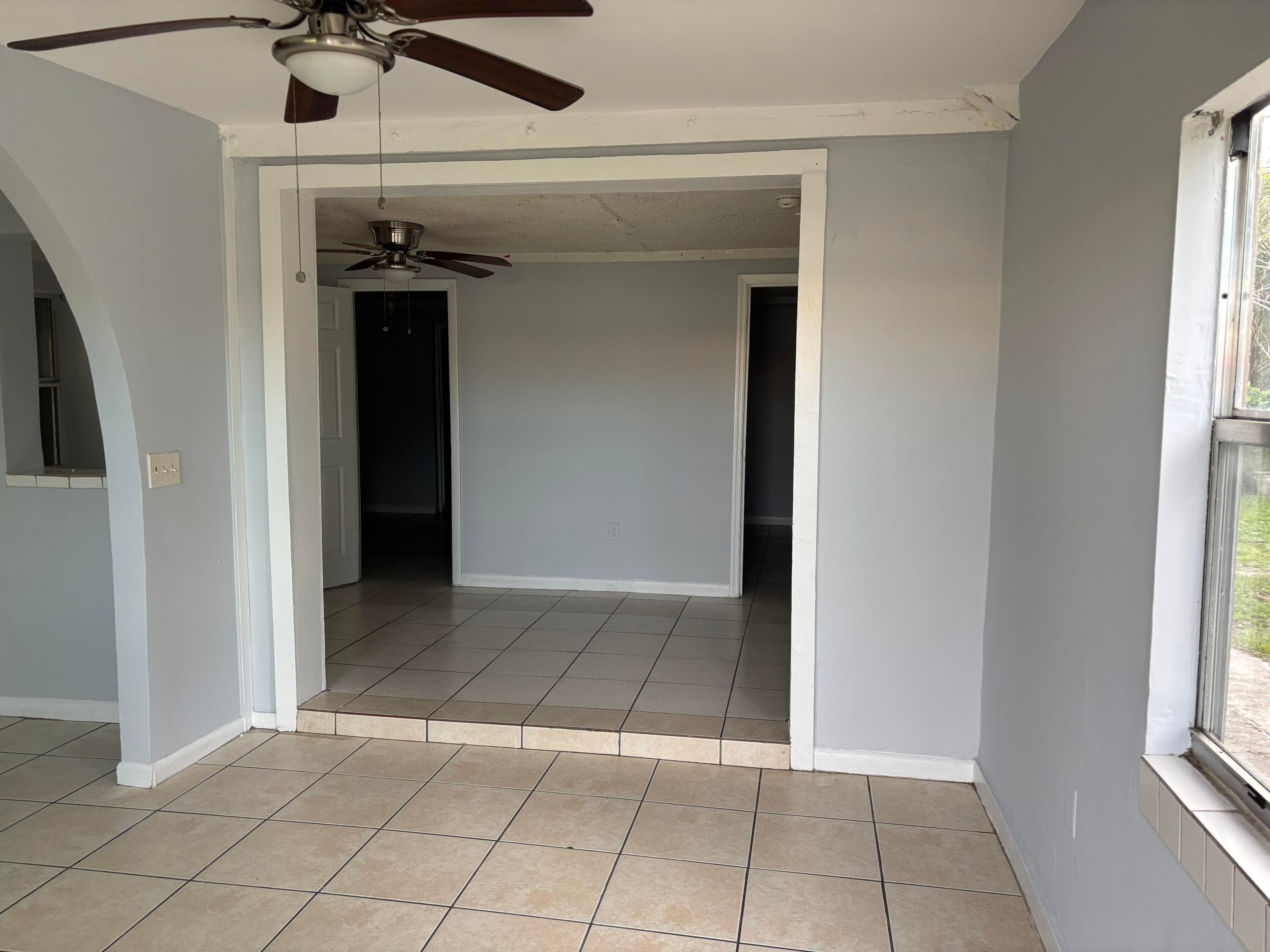 2848 Westgate Avenue, West Palm Beach, FL 33409 — photo 2 of 11