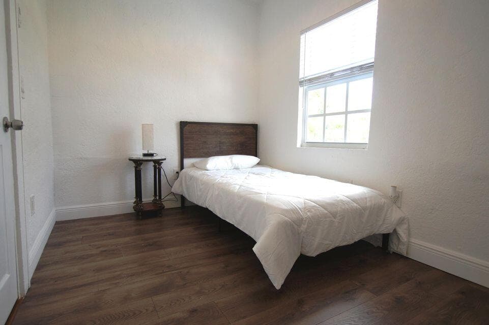 331 NW 1st Avenue, Boynton Beach, FL 33435 — photo 12 of 36