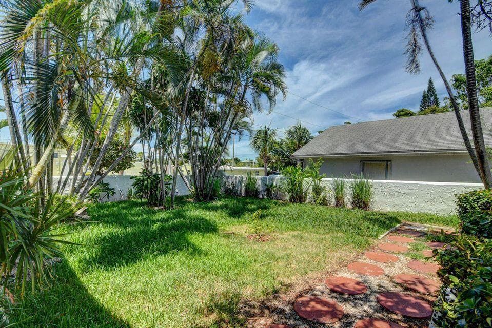 331 NW 1st Avenue, Boynton Beach, FL 33435 — photo 33 of 36