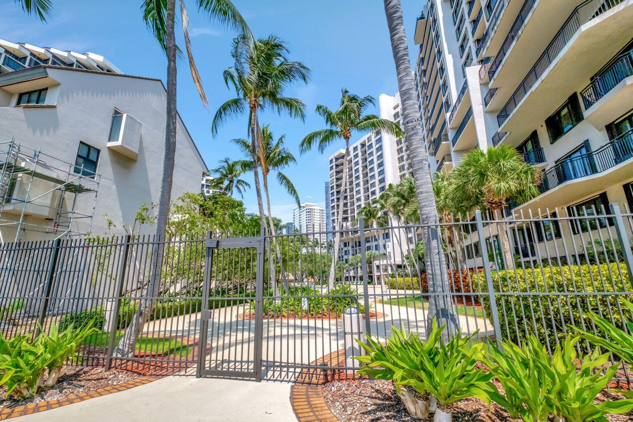 540 Brickell Key Drive 919, Miami, FL 33131 — photo 26 of 42