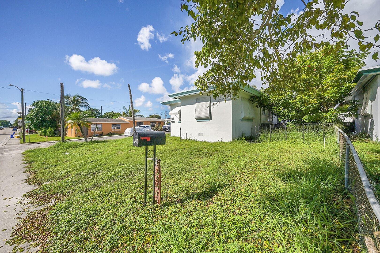 721 N A Street, Lake Worth Beach, FL 33460 — photo 4 of 23