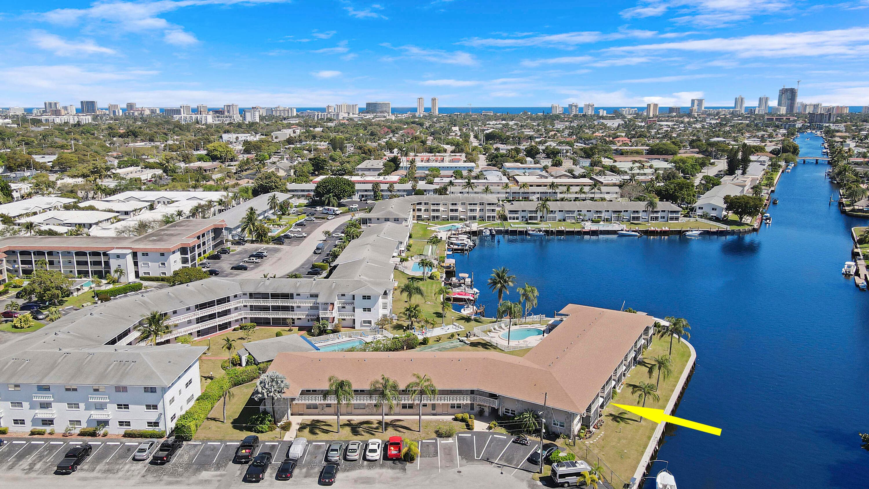 298 SE 6th Avenue 6, Pompano Beach, FL 33060 — photo 2 of 36