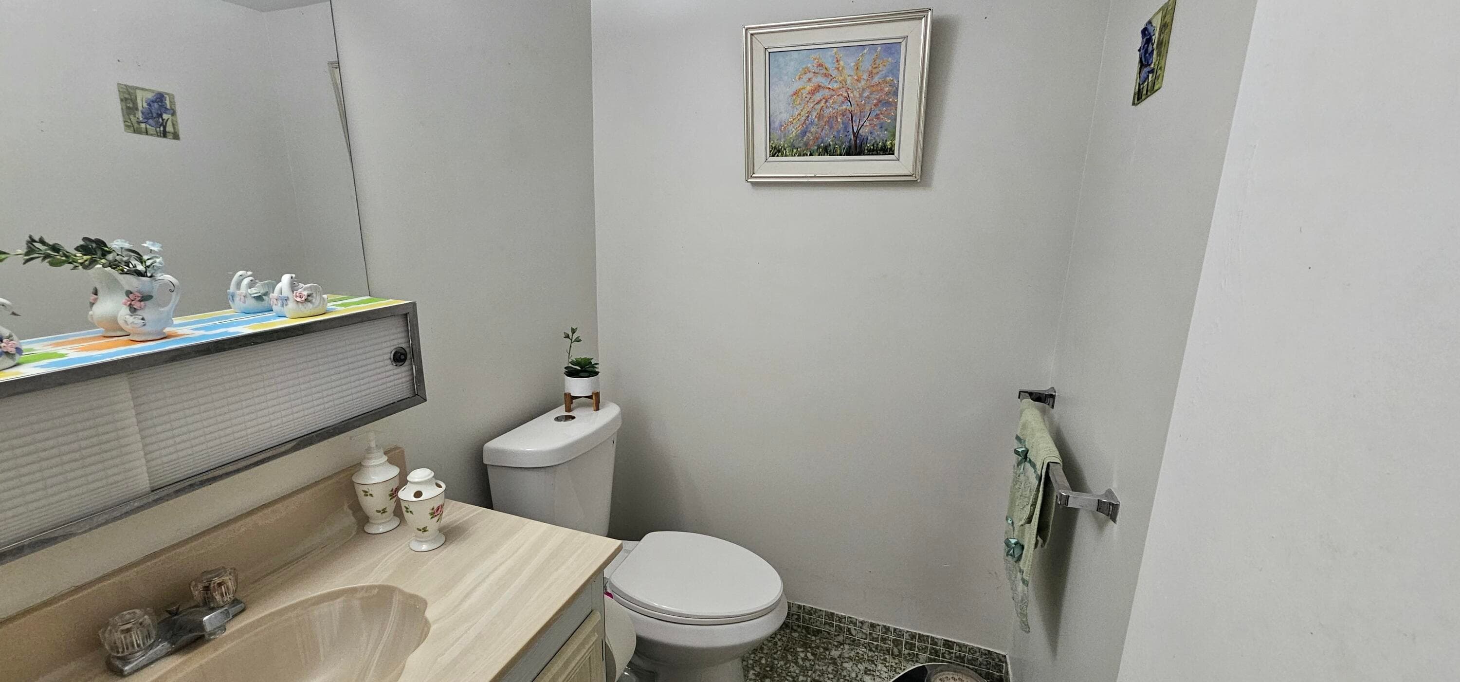 721 Lori Dr 105, Palm Springs, FL 33461 — photo 11 of 24