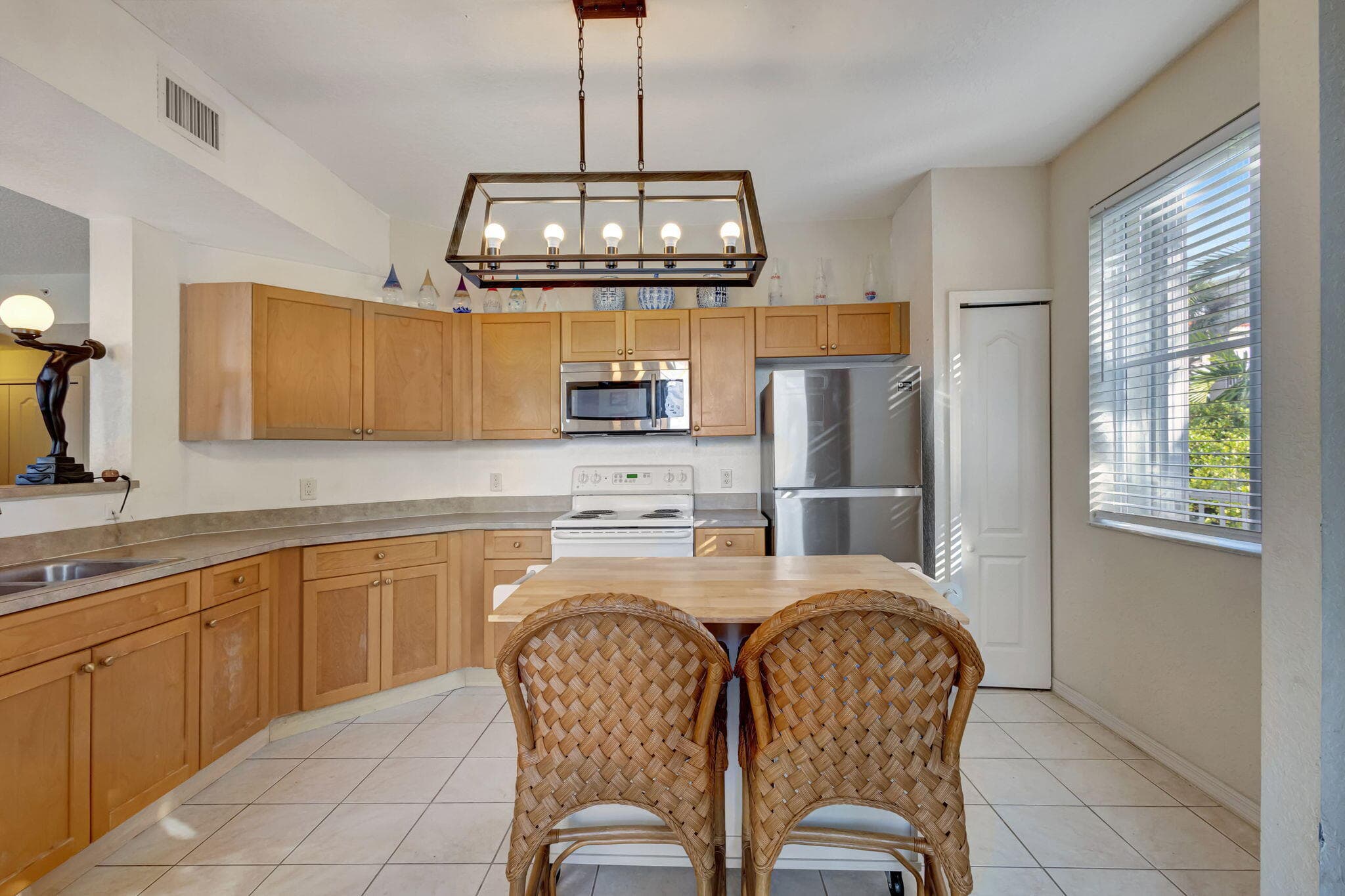 11023 Legacy Lane 204, Palm Beach Gardens, FL 33410 — photo 19 of 46
