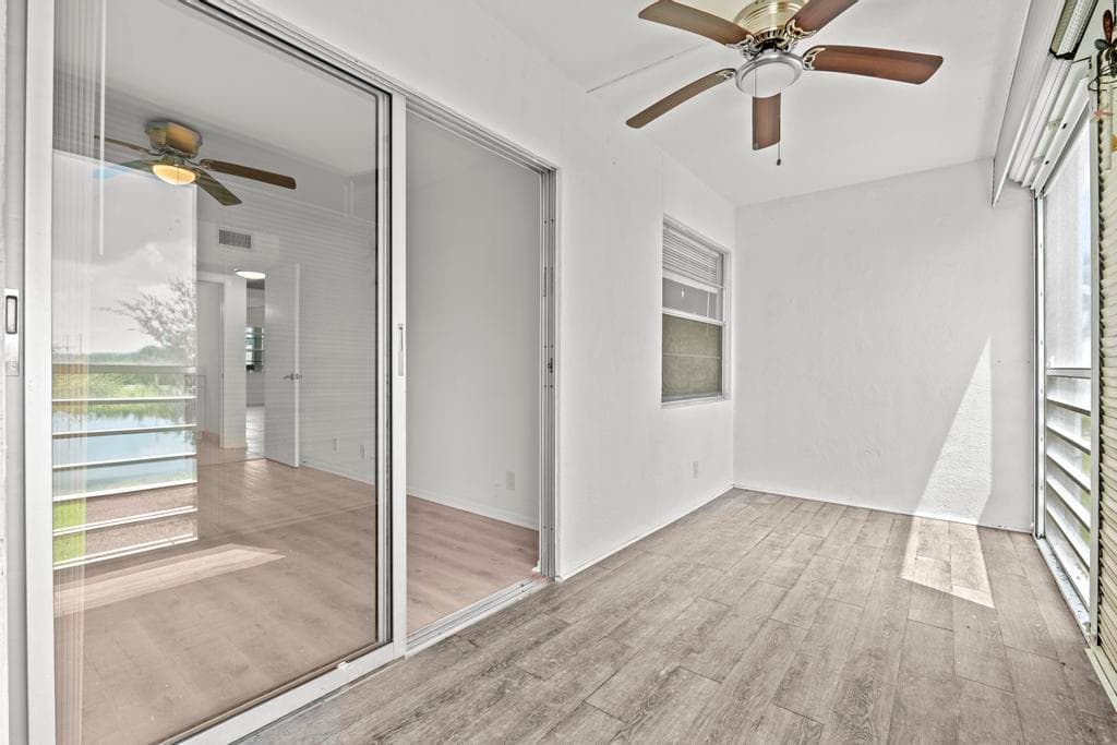 2044 Hythe C, Boca Raton, FL 33434 — photo 19 of 36