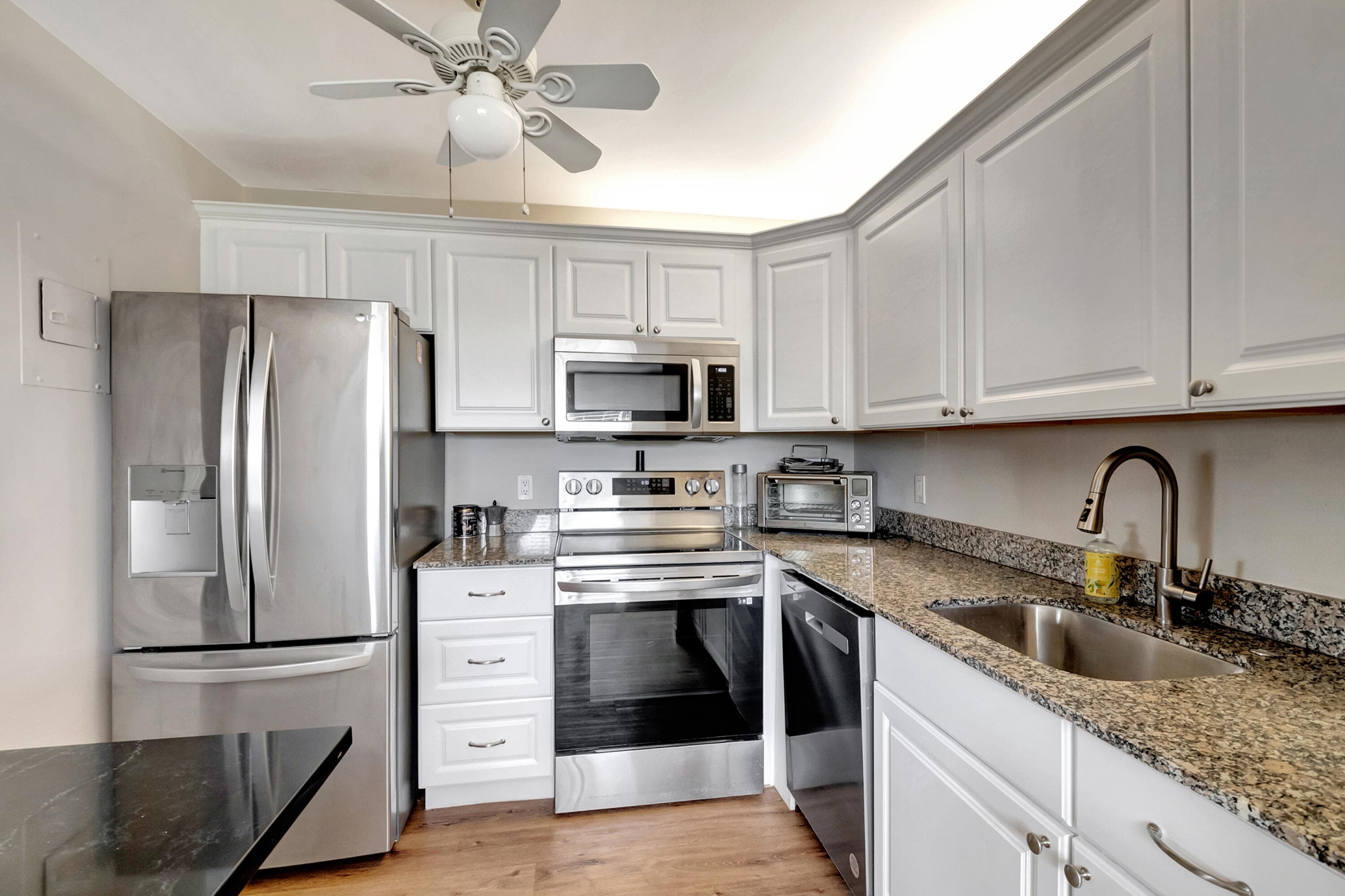 195 Monaco E 195, Delray Beach, FL 33446 — photo 10 of 64