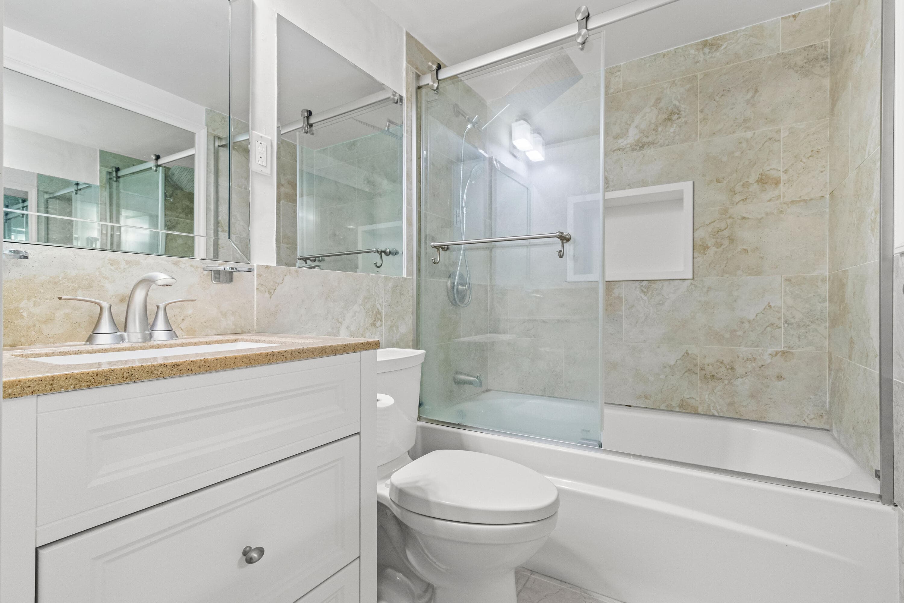 3580 S Ocean Boulevard 2a, South Palm Beach, FL 33480 — photo 13 of 23